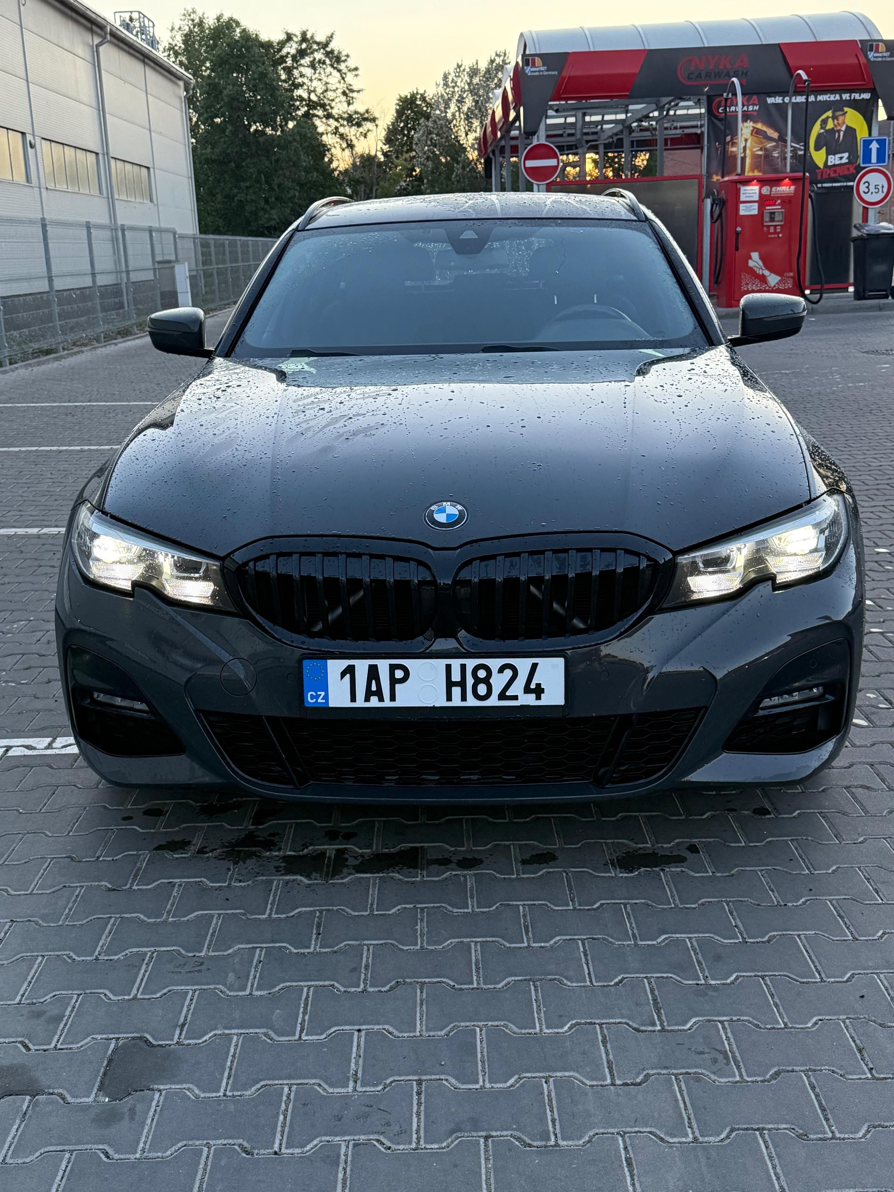 BMW Řada 3, BMW 330 D, M-Paket 210 kw