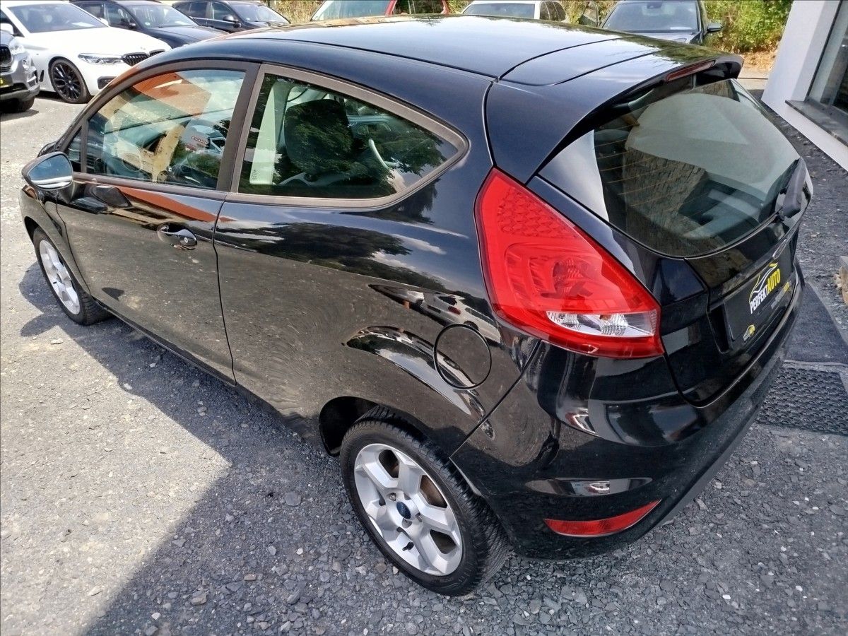 Ford Fiesta, 1,2 i 60kW, VÝHŘEV SEDADEL,OKN - fotka 4