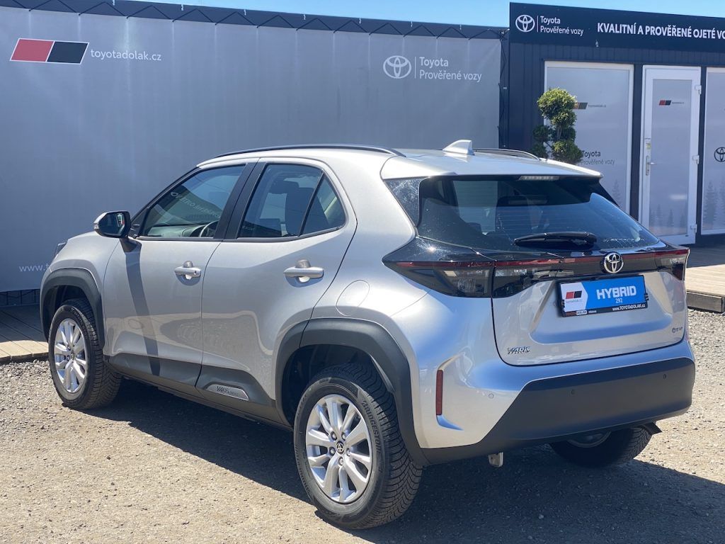 Toyota Yaris Cross, 1.5HSD, ČR-1m, Comfort, DPH - fotka 5