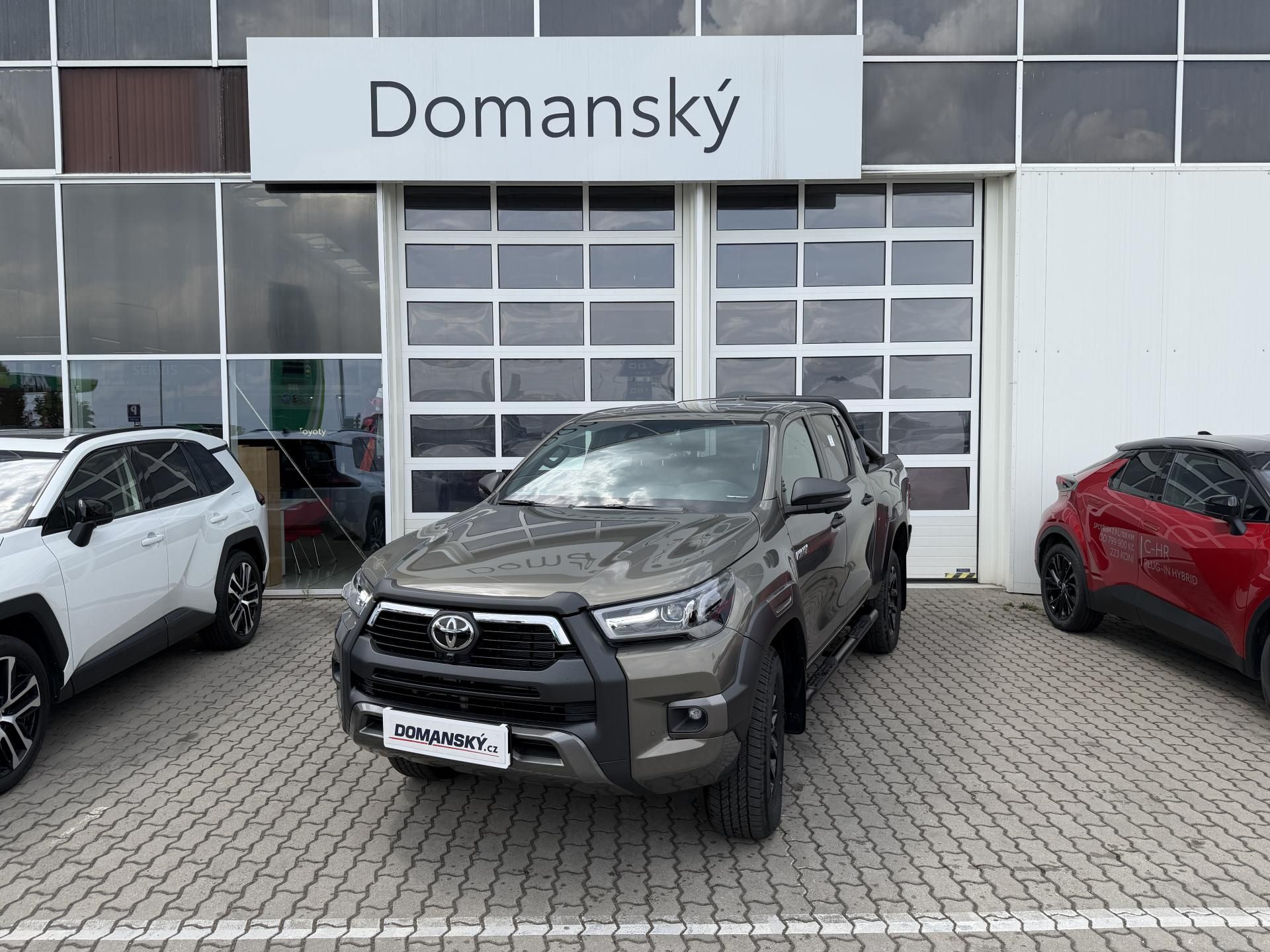 Toyota Hilux, 2.8 D 6A/T 48W INVINCIBLE 4X4
