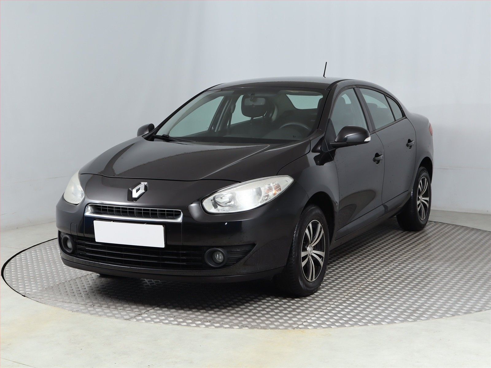 Renault Fluence, 1.6 16V, NOVÁ CENA, Klima - fotka 2