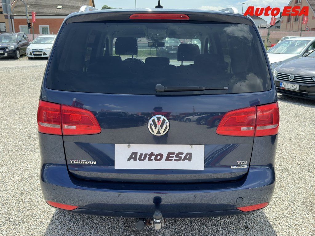 Volkswagen Touran, 1.6 TDi DSG - fotka 5