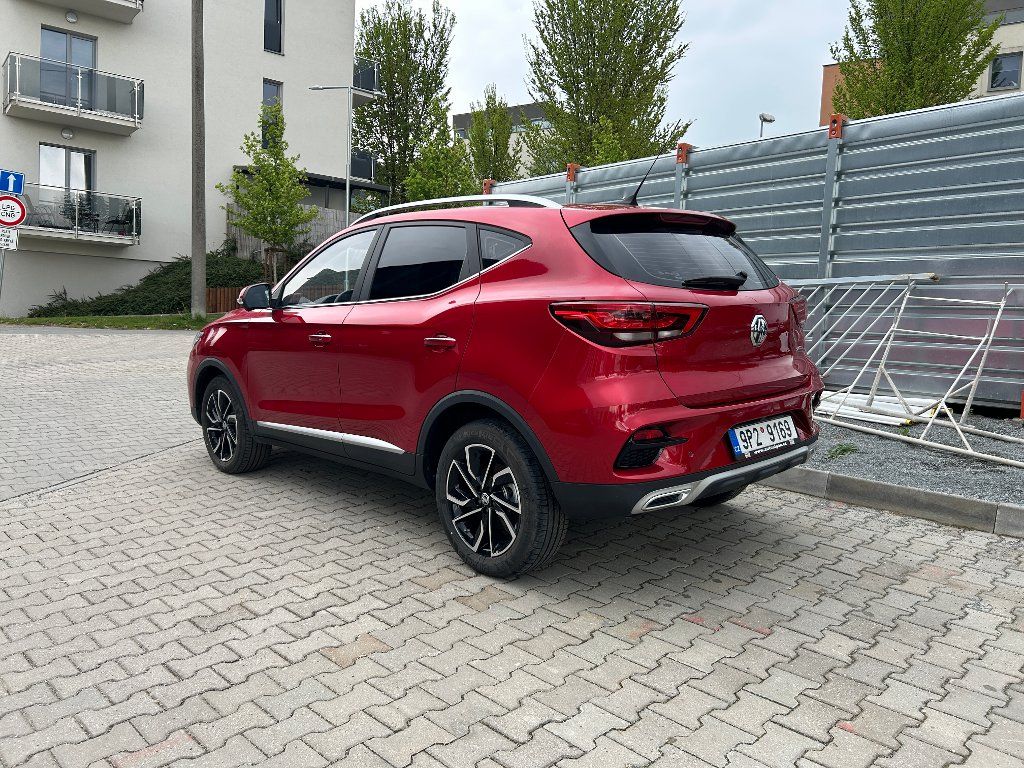 MG ZS, Exclusive 1,0 Turbo 82kW AT6 - fotka 3