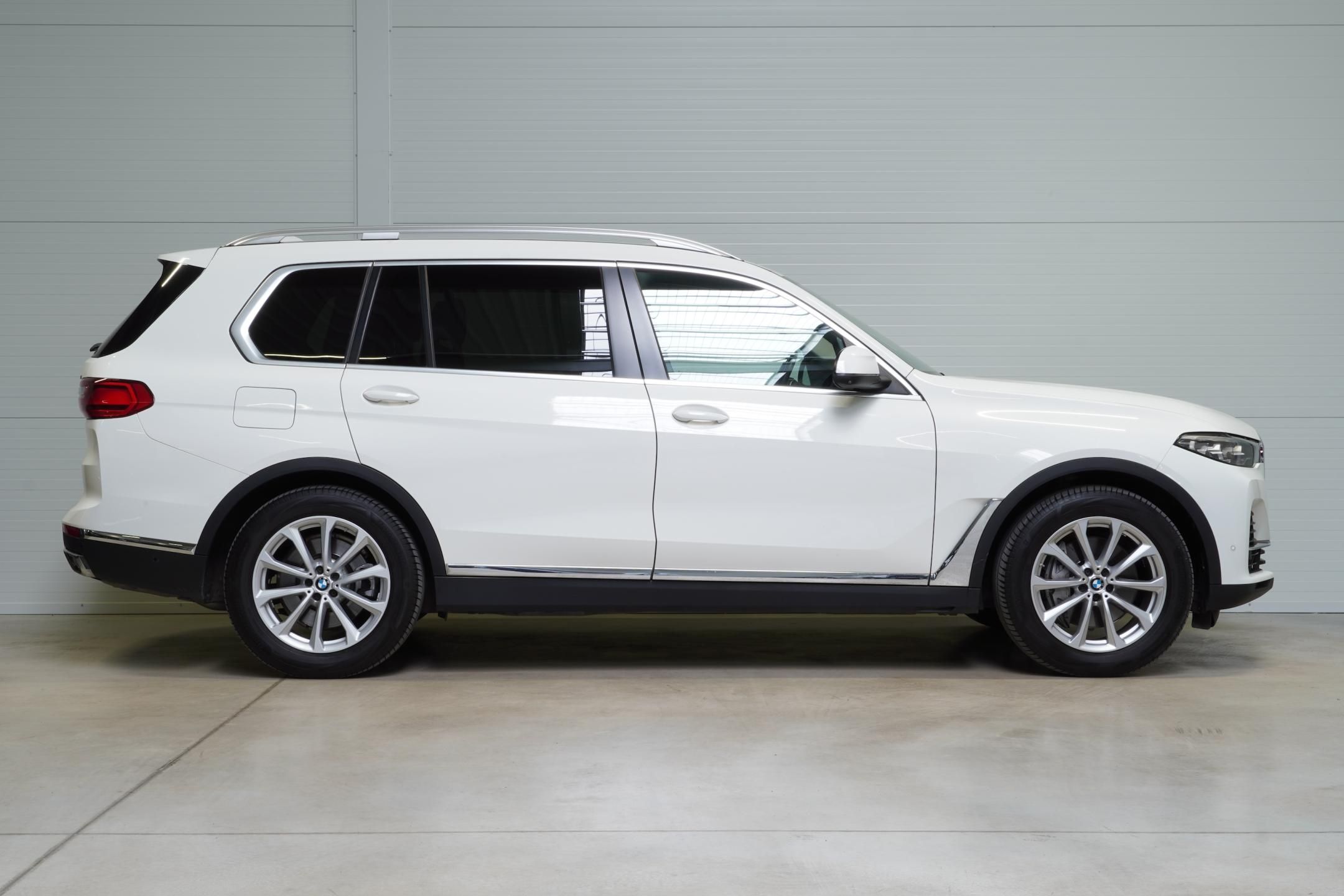 BMW X7, X7 Xdrive40d,ČR,DPH,1.maj - fotka 4