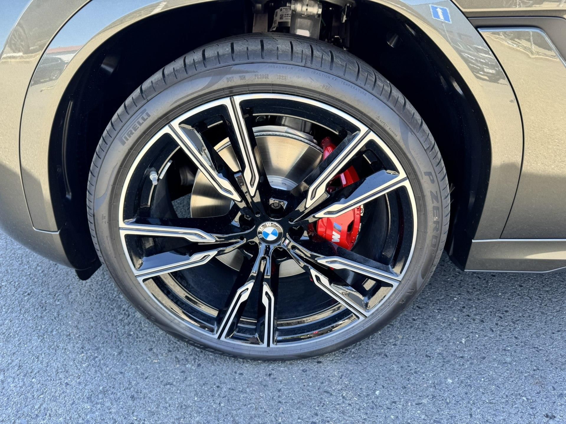 BMW X6, X6 xDrive 40i - fotka 4