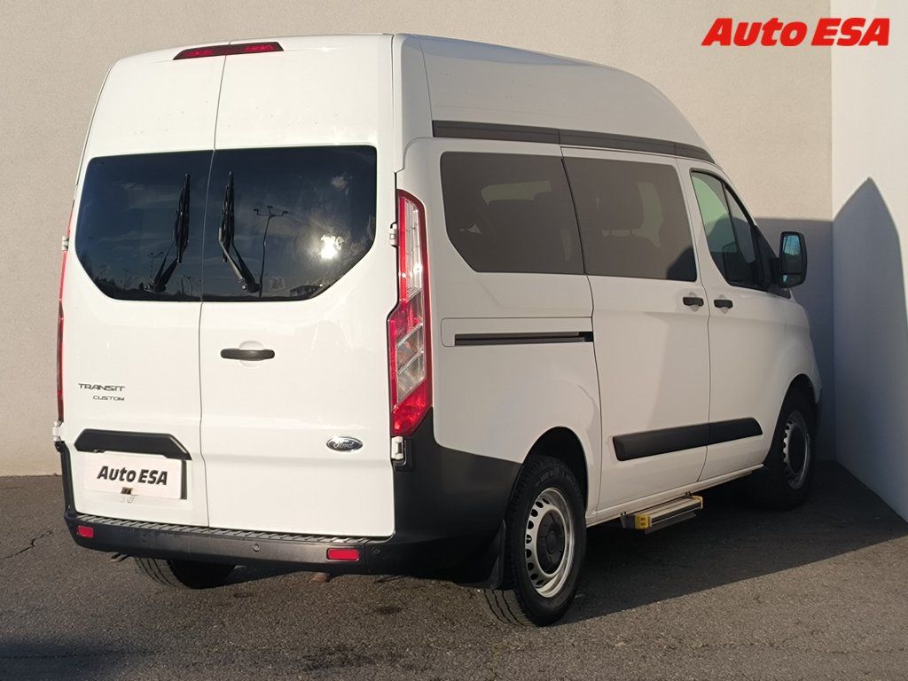 Ford Transit Custom, 2.0TDCi L1H2 9míst,AC,96kW - fotka 4