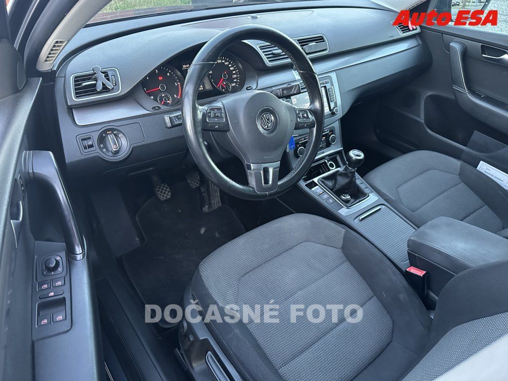 Volkswagen Passat, 2.0TDi,ČR - fotka 3