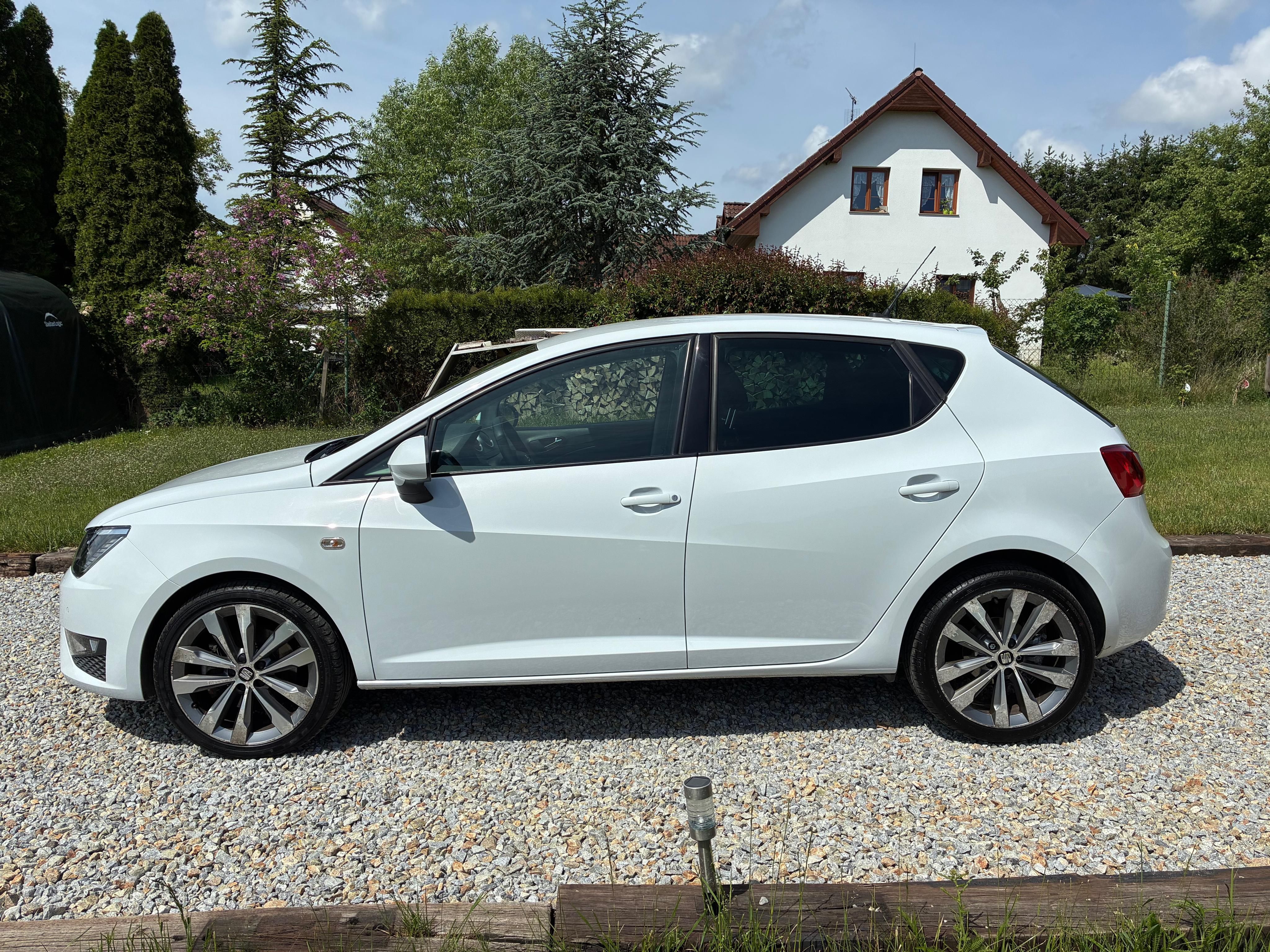 Seat Ibiza, FR TSI 81kW - fotka 2