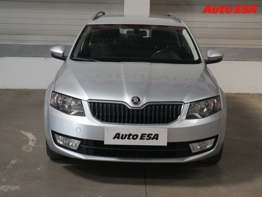 Škoda Octavia, 1.6 TDi,2.maj,ČR,Style - fotka 2