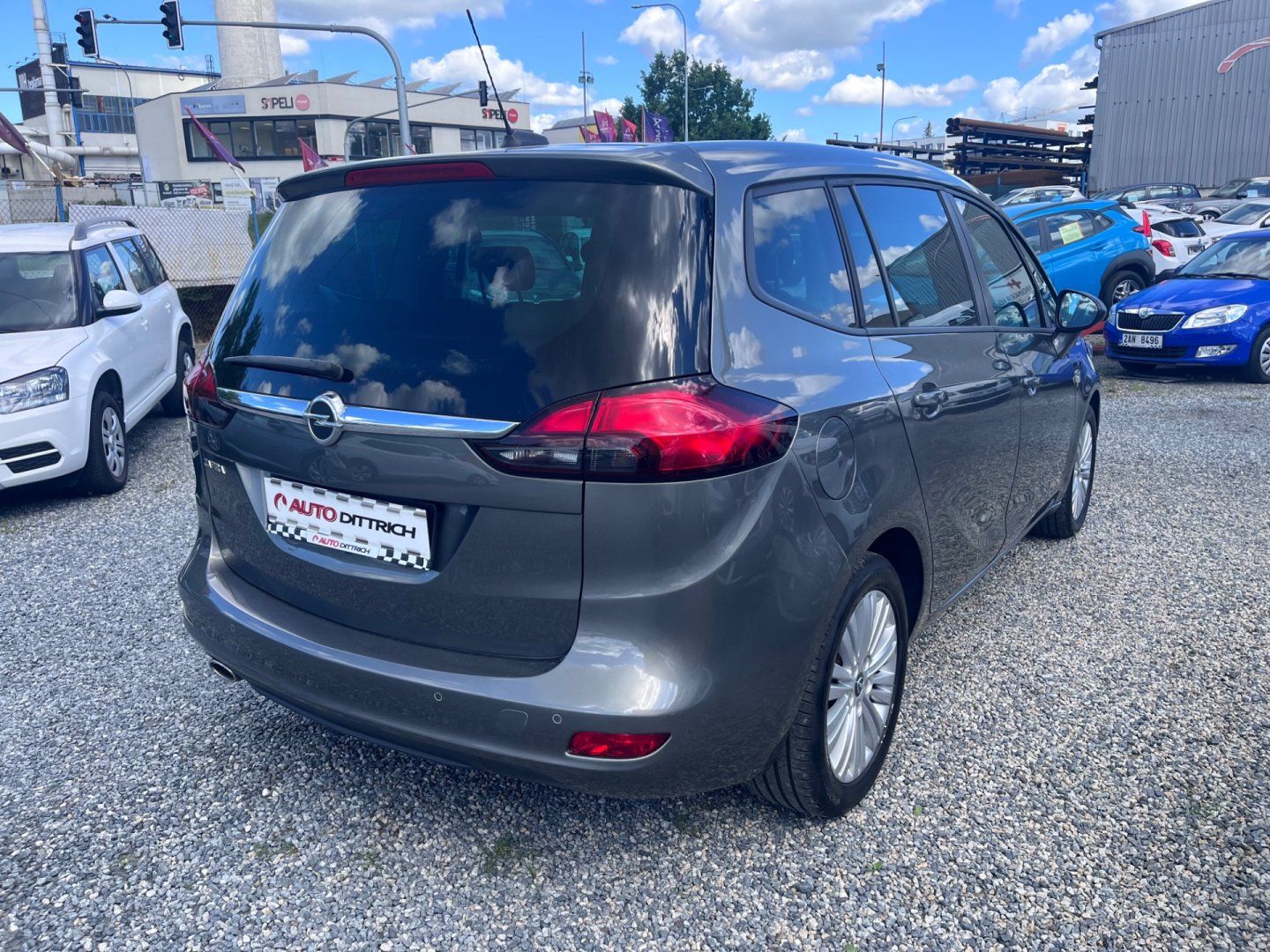 Opel Zafira, 1.6 TAŽNÝ - fotka 5
