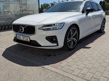 Volvo V60 D4 R-Design Záruka