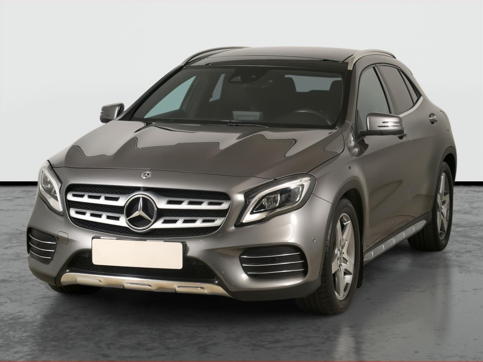 Mercedes-Benz GLA, 220 4MATIC, AMG line, 4X4 - fotka 2