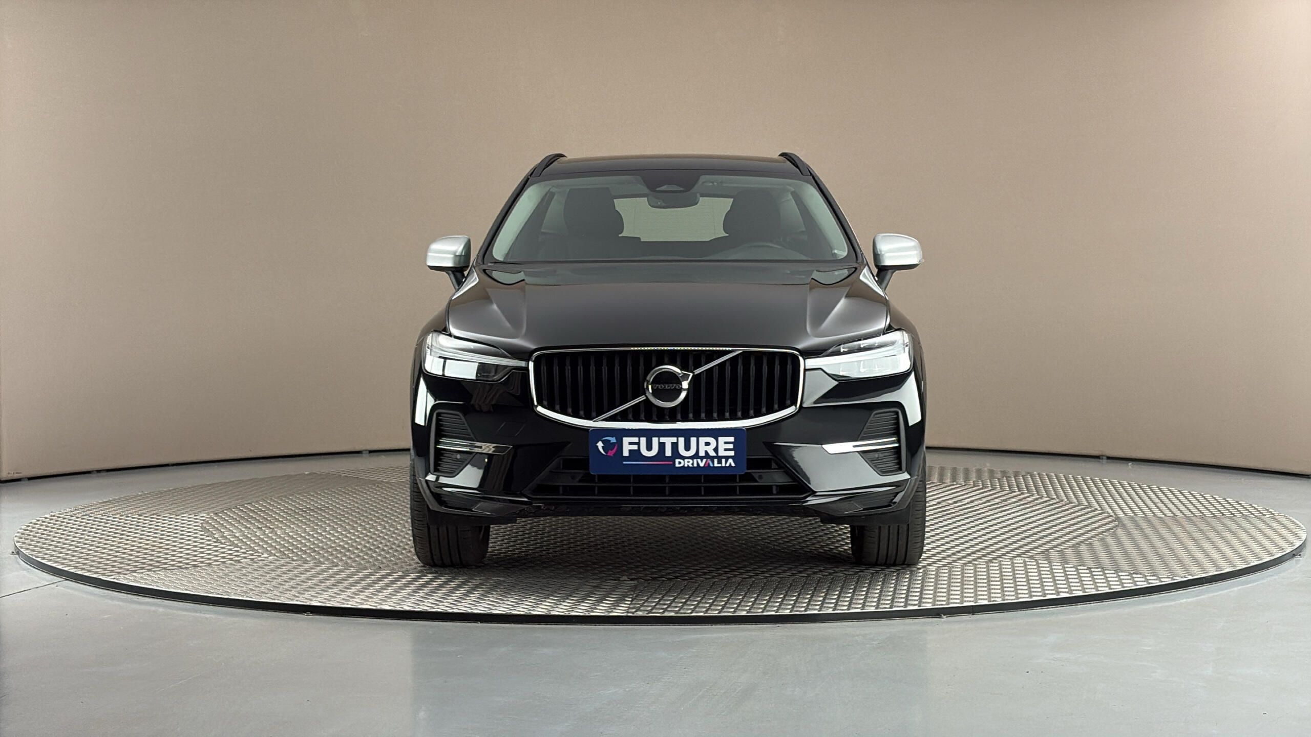 Volvo XC60, 2.0 B4 AUT AWD Momentum Pro - fotka 3