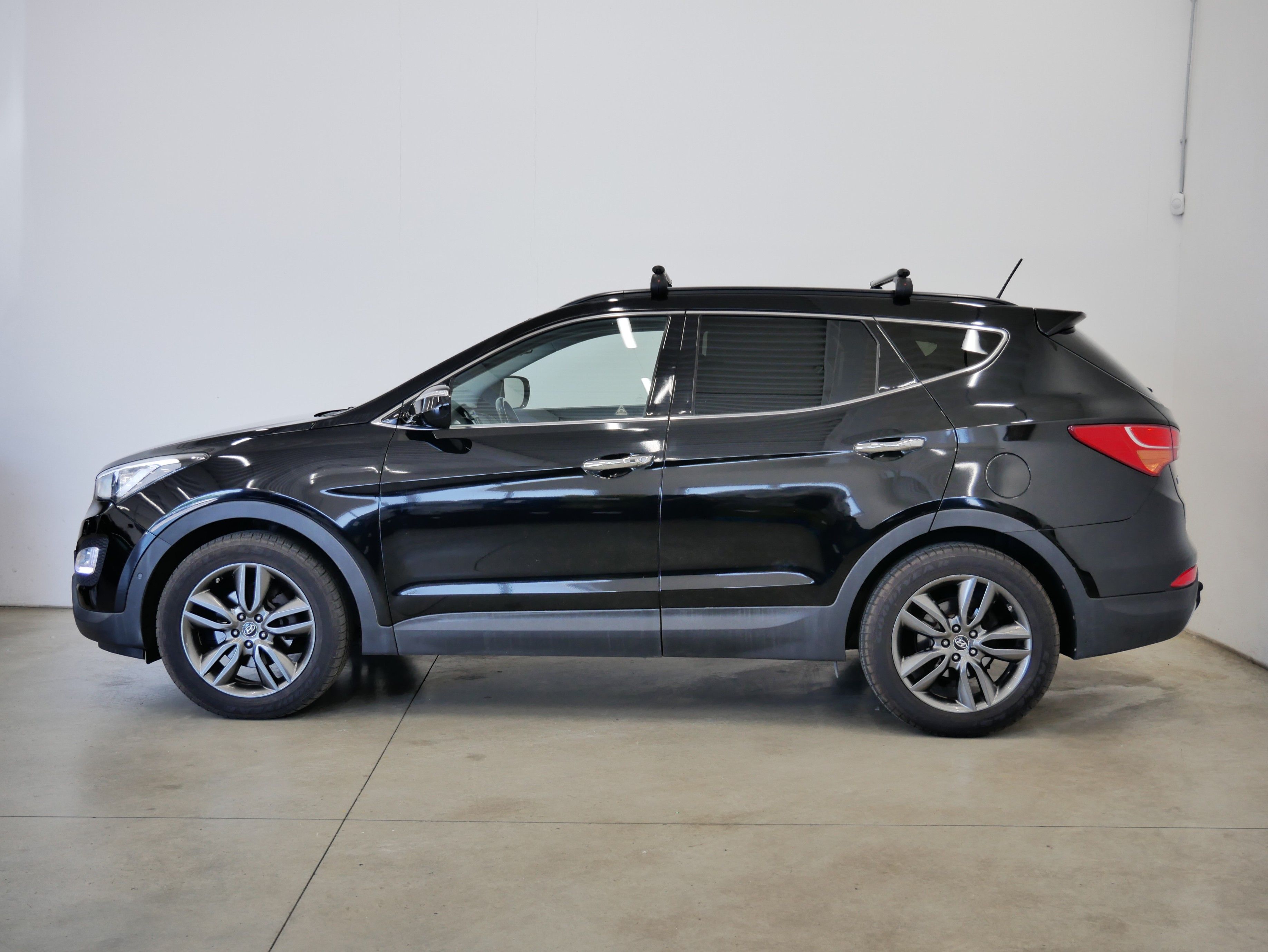 Hyundai Santa Fe, 2.2 CRDi 172 kW 4x4 Premium - fotka 3