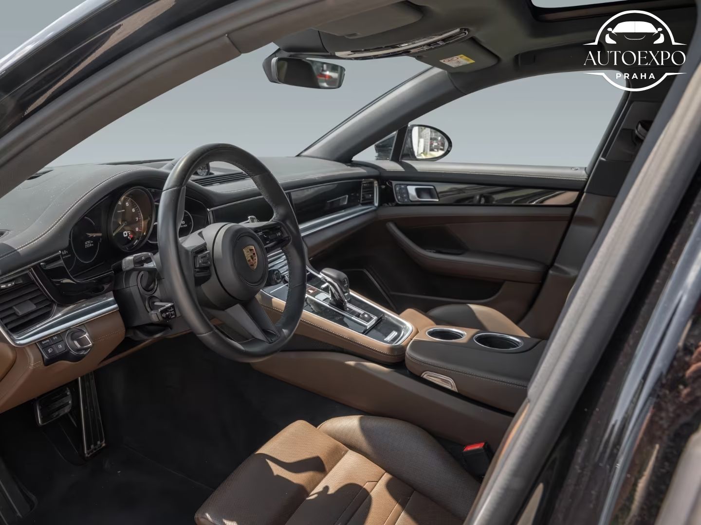 Porsche Panamera, 4 E-Hybrid Platinum Edition - fotka 4