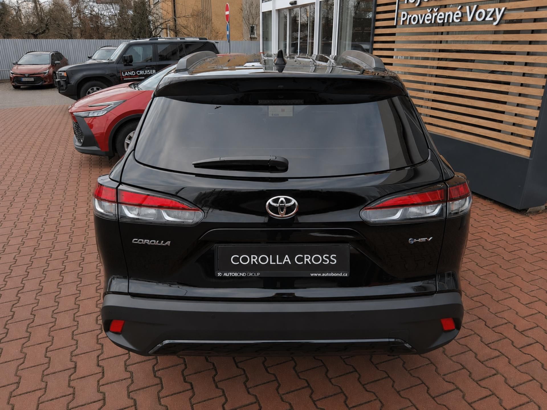 Toyota Corolla Cross, 2,0 HEV 4X2 STYLE TECH - fotka 6
