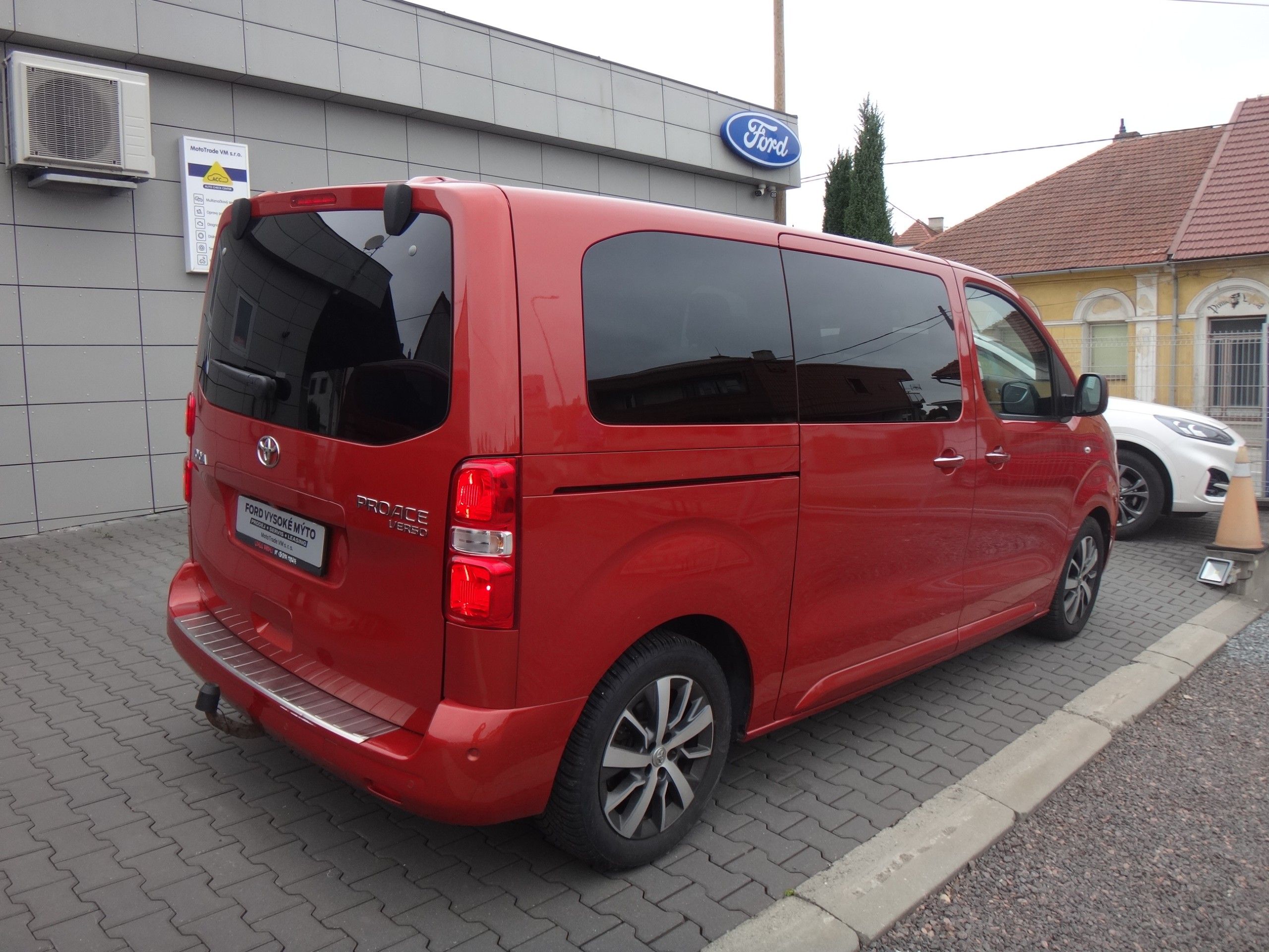 Toyota Proace Verso, Comfort 2.0D 130kW_170k_8st. a - fotka 5