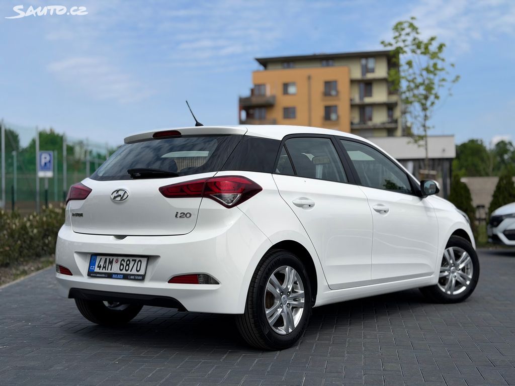 Hyundai i20, 1.2i 55 kw - fotka 4