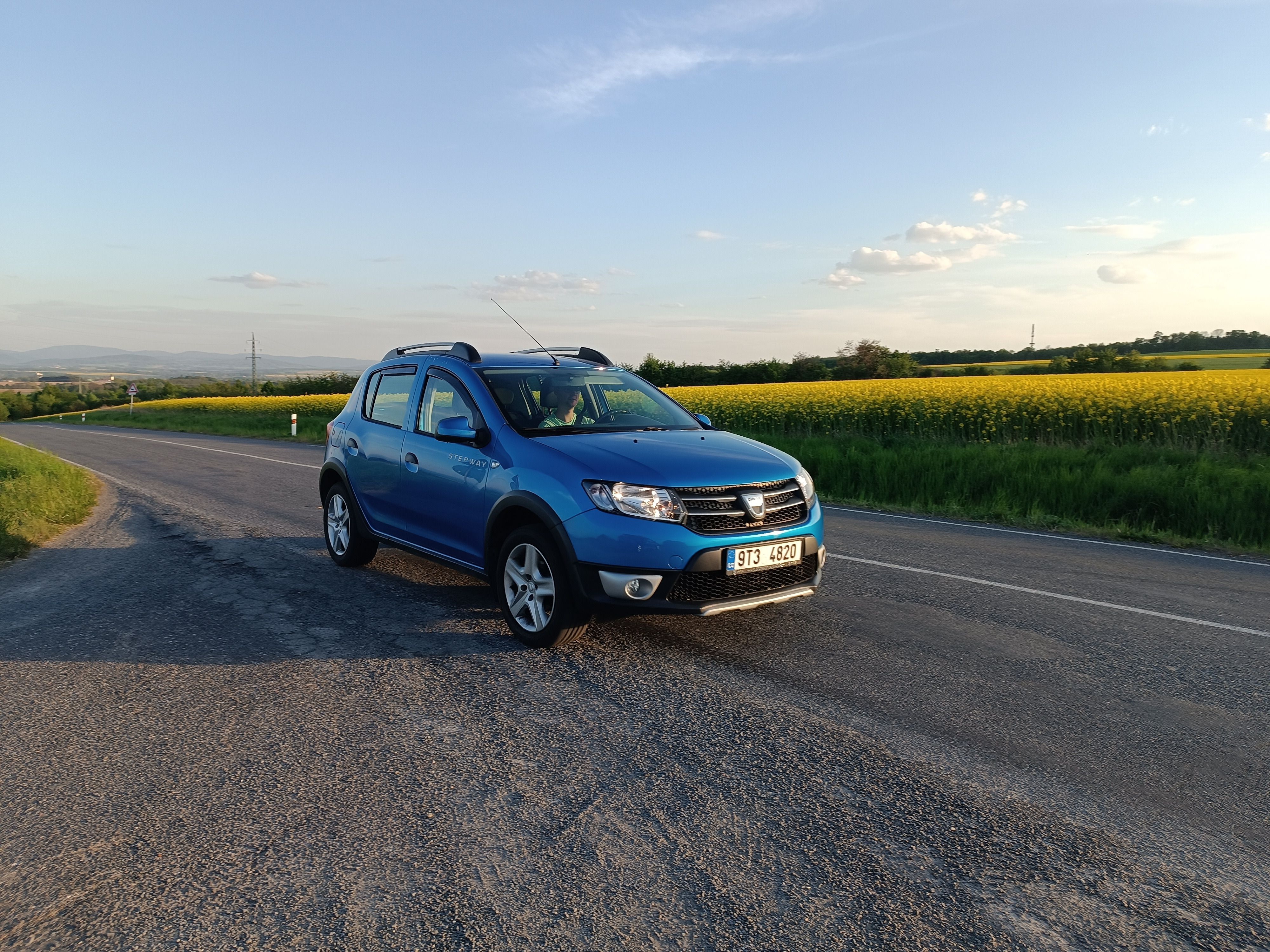 Dacia Sandero, Stepway 0,9 Tce, Nová STK - fotka 2