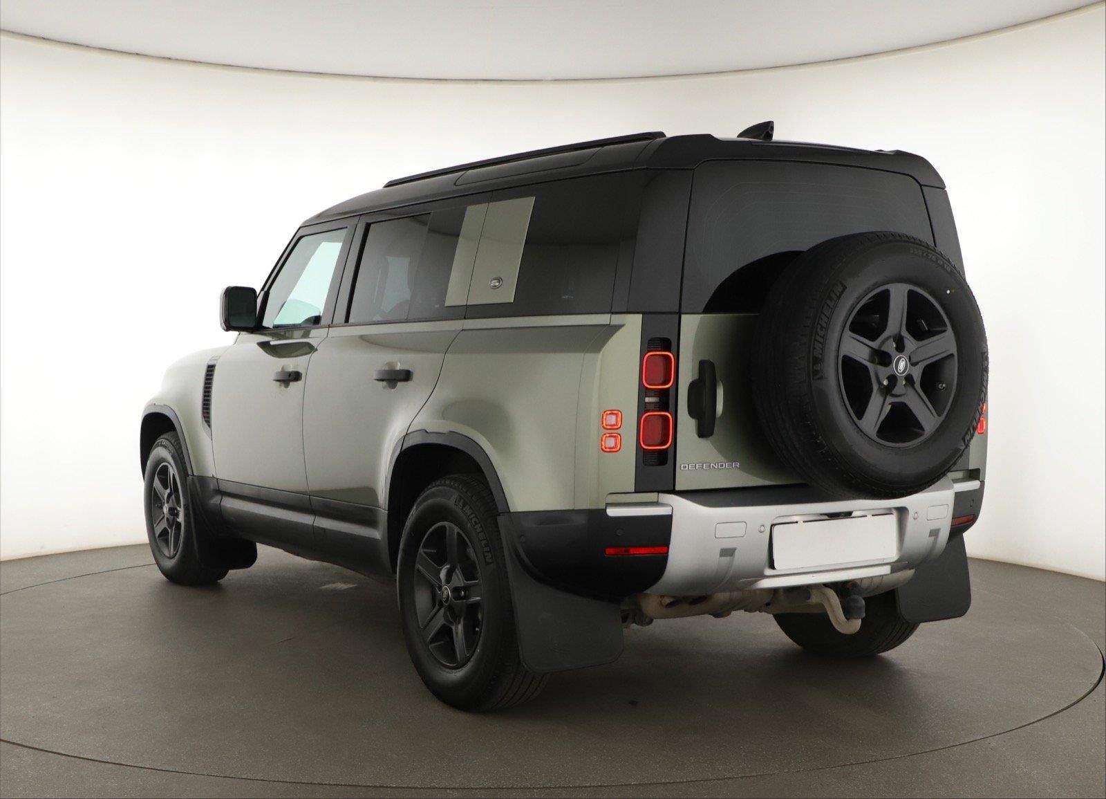 Land Rover Defender, D200 AWD - fotka 3