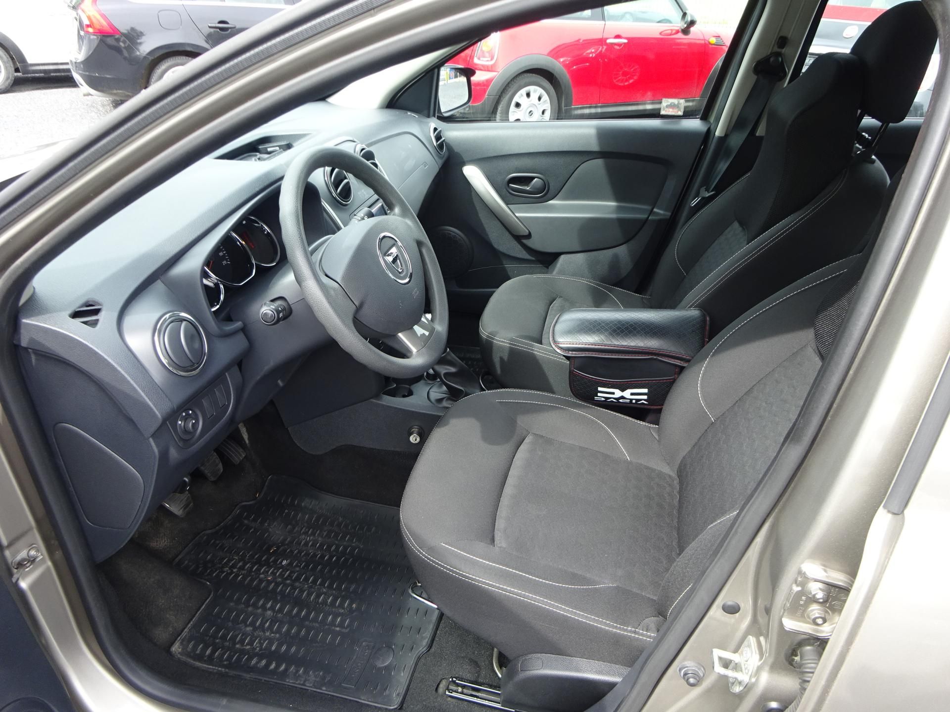 Dacia Sandero, 1.2 55kW 2.MAJITEL ČR KLIMA - fotka 4