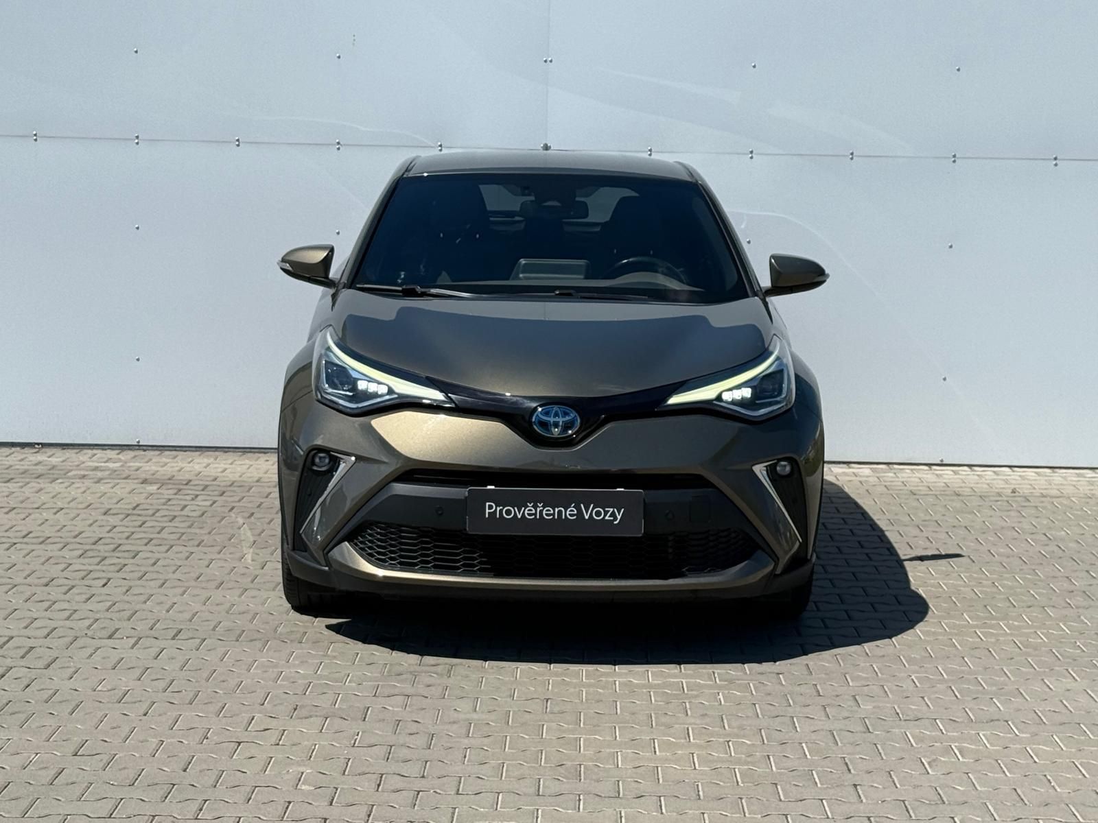 Toyota C-HR, 1.8 HSD e-CVT Executive - fotka 4