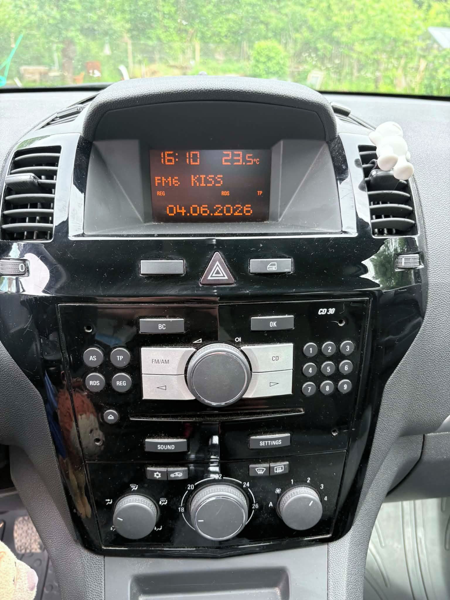 Opel Zafira, 2,2 - fotka 4