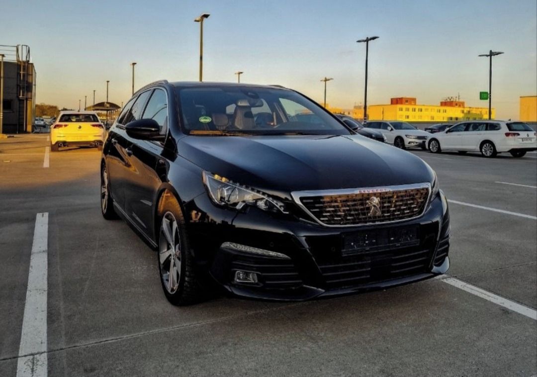 Peugeot 308, Peugeot 308 GT line 1.5 BluHdi - fotka 2