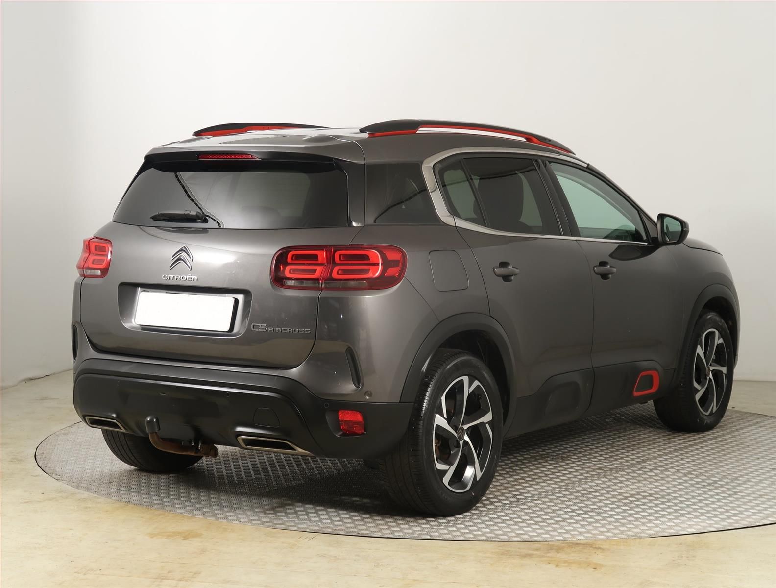 Citroën C5 Aircross, PureTech 130, ČR,1.maj - fotka 5