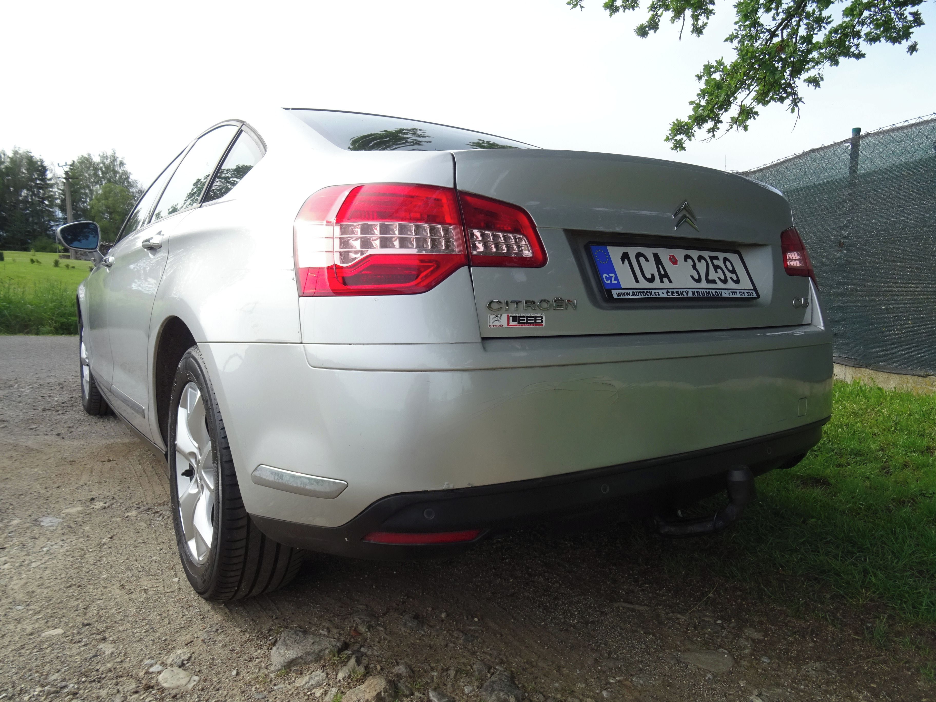 Citroën C5, 1,6HDi 2x kola,tažné,pěkná výb - fotka 5