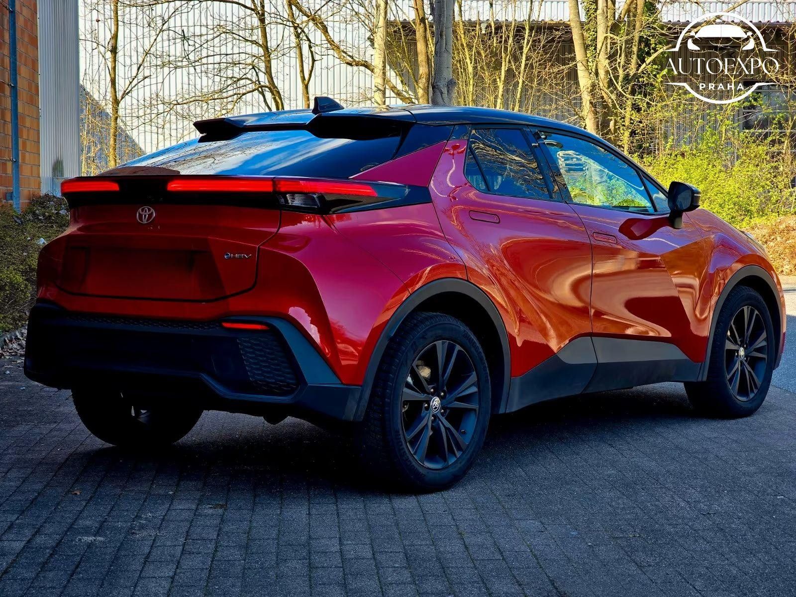 Toyota C-HR, Hybrid * LED - fotka 5