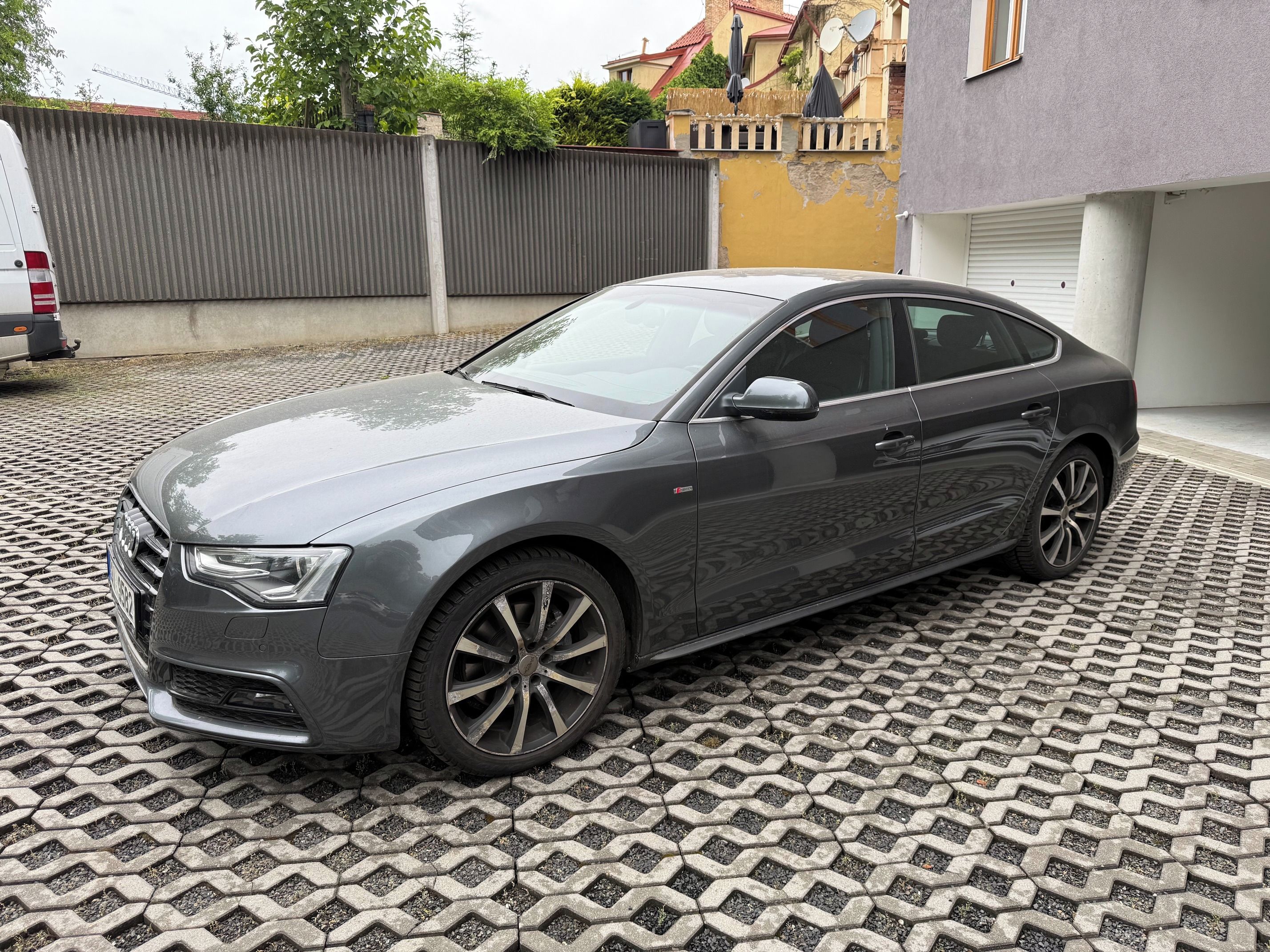 Audi A5, Audi A5 4x4 orig. servis