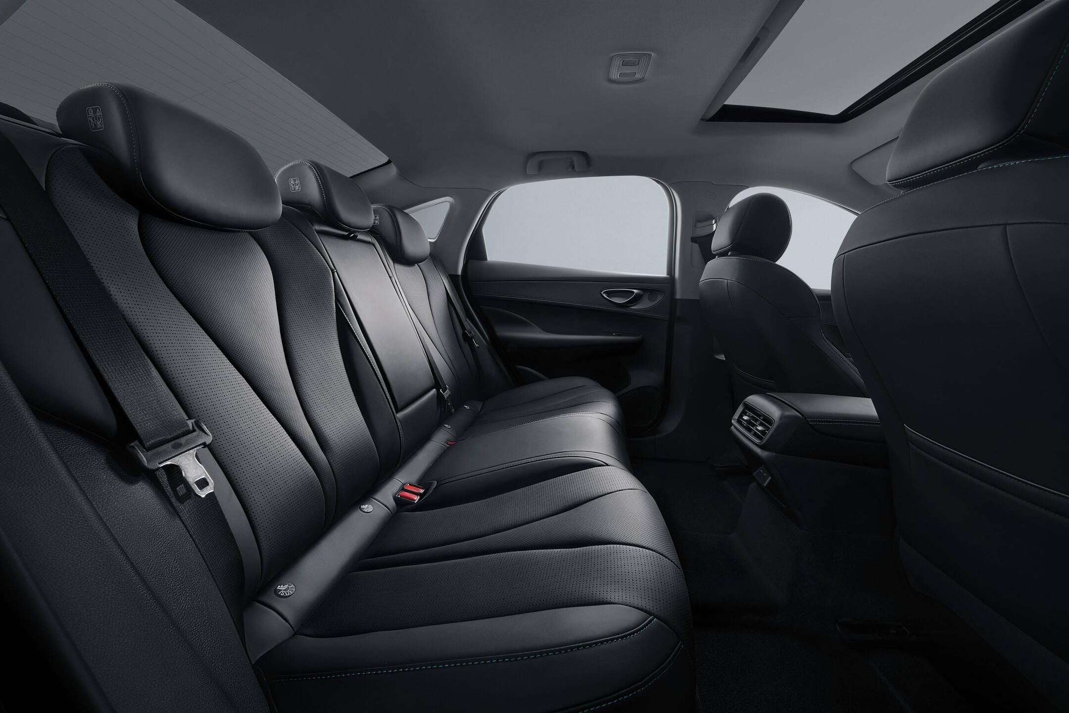 BYD Seal 5 DM-i, Comfort 1,5 - fotka 6