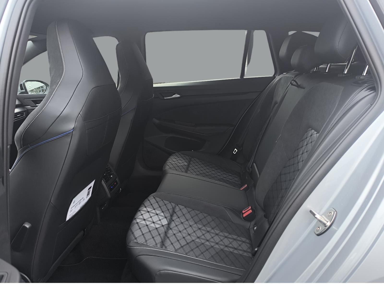 Volkswagen Golf, 1,5 eTSI 7DSG mHEV - fotka 5