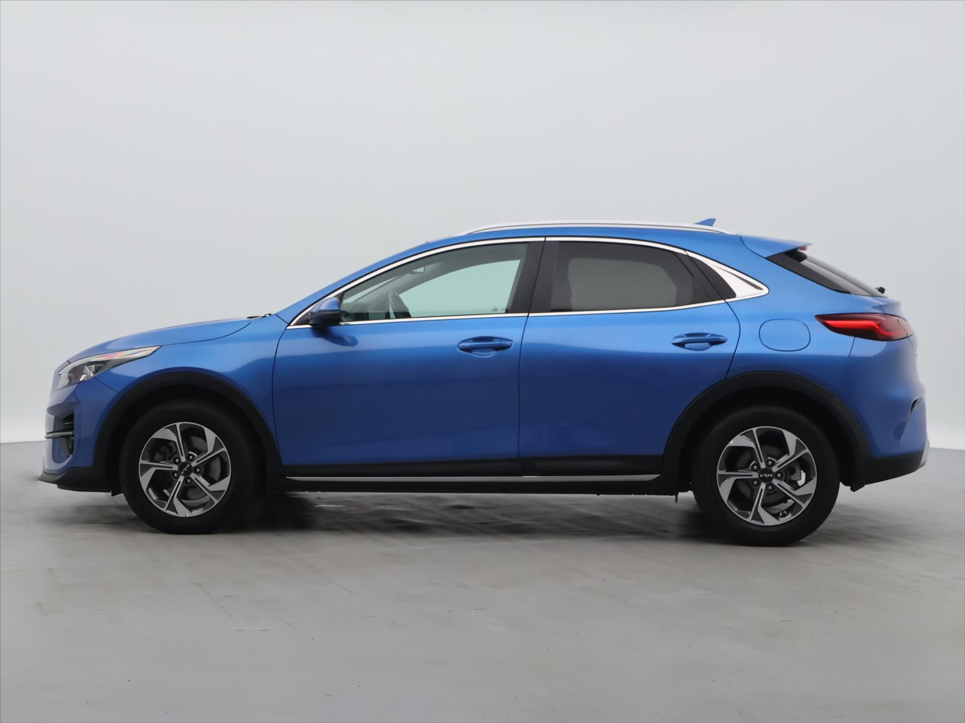 Kia XCee´d, 1,5 T-GDi 118kW Exclusive CZ - fotka 4