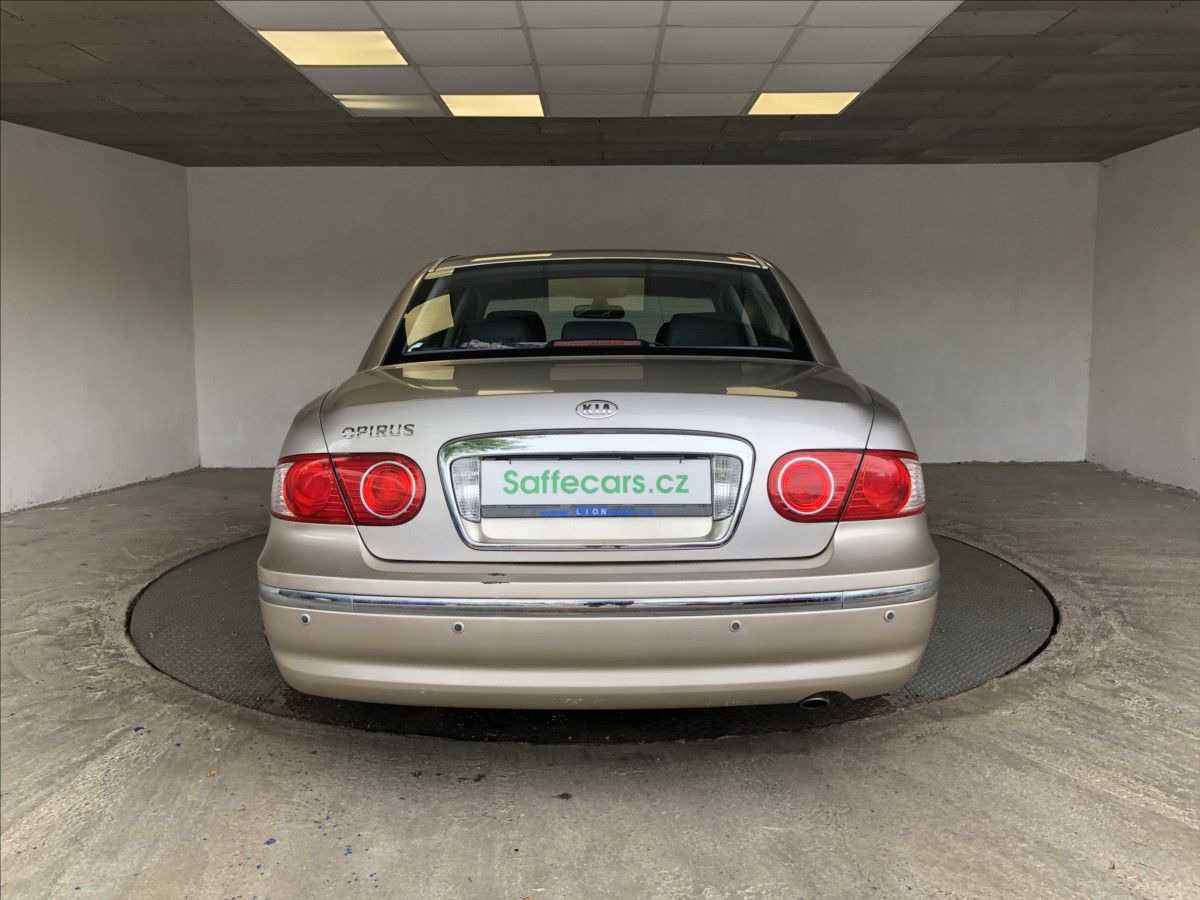 Kia Opirus, 3,5 V6 LPG - fotka 6