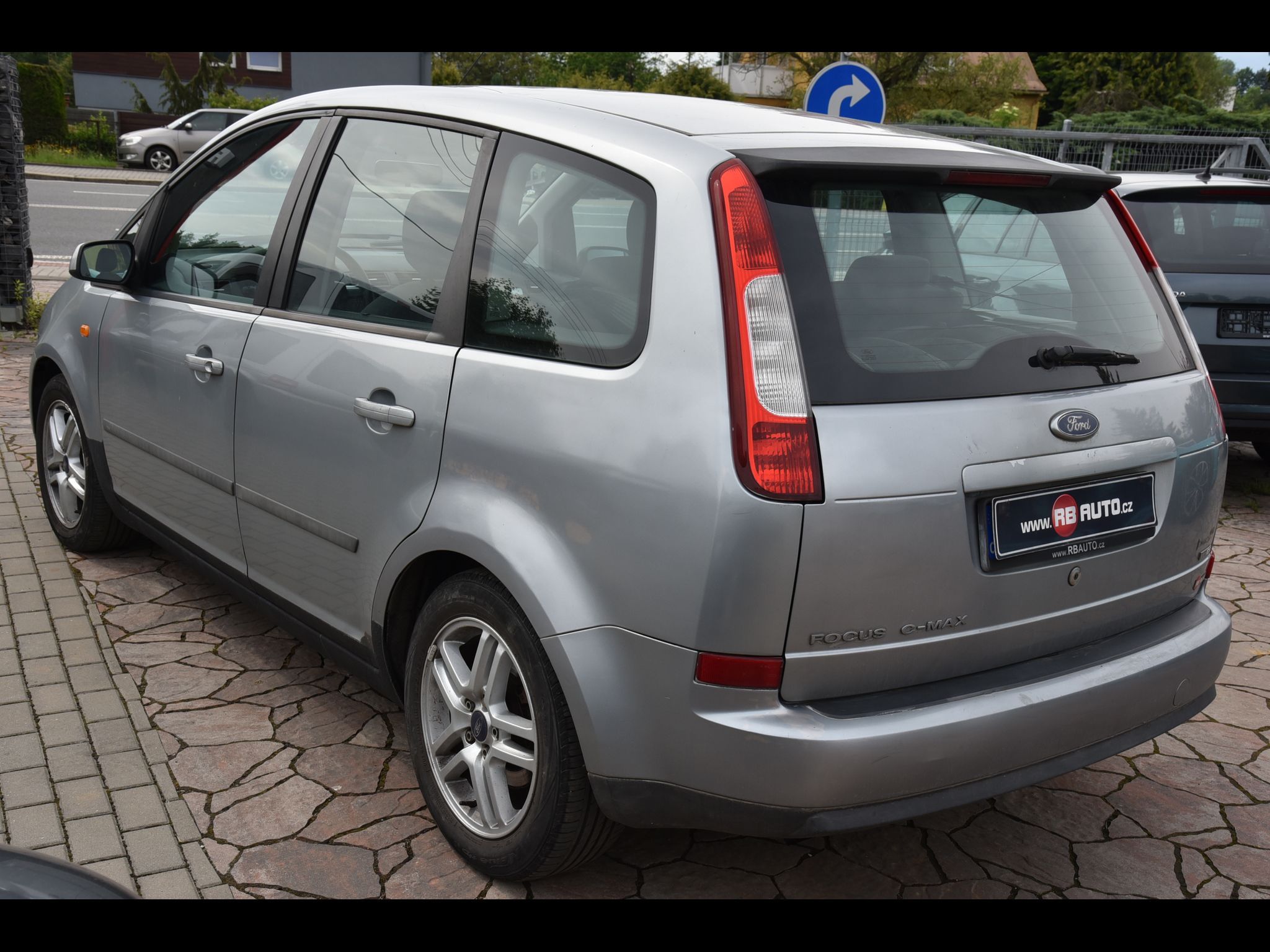 Ford C-MAX, 1.6 TDCi 80 kw MPV - fotka 6