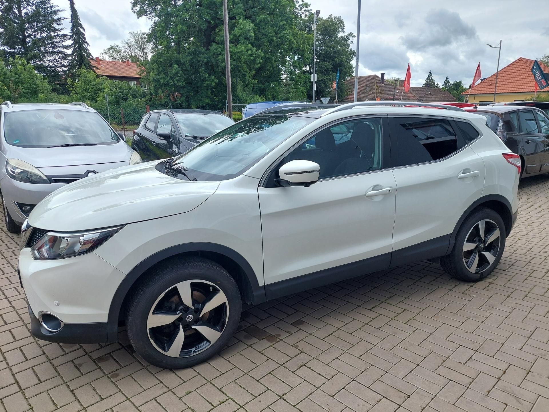 Nissan Qashqai, II. N-Connecta 1.6 dCi 130 - fotka 5