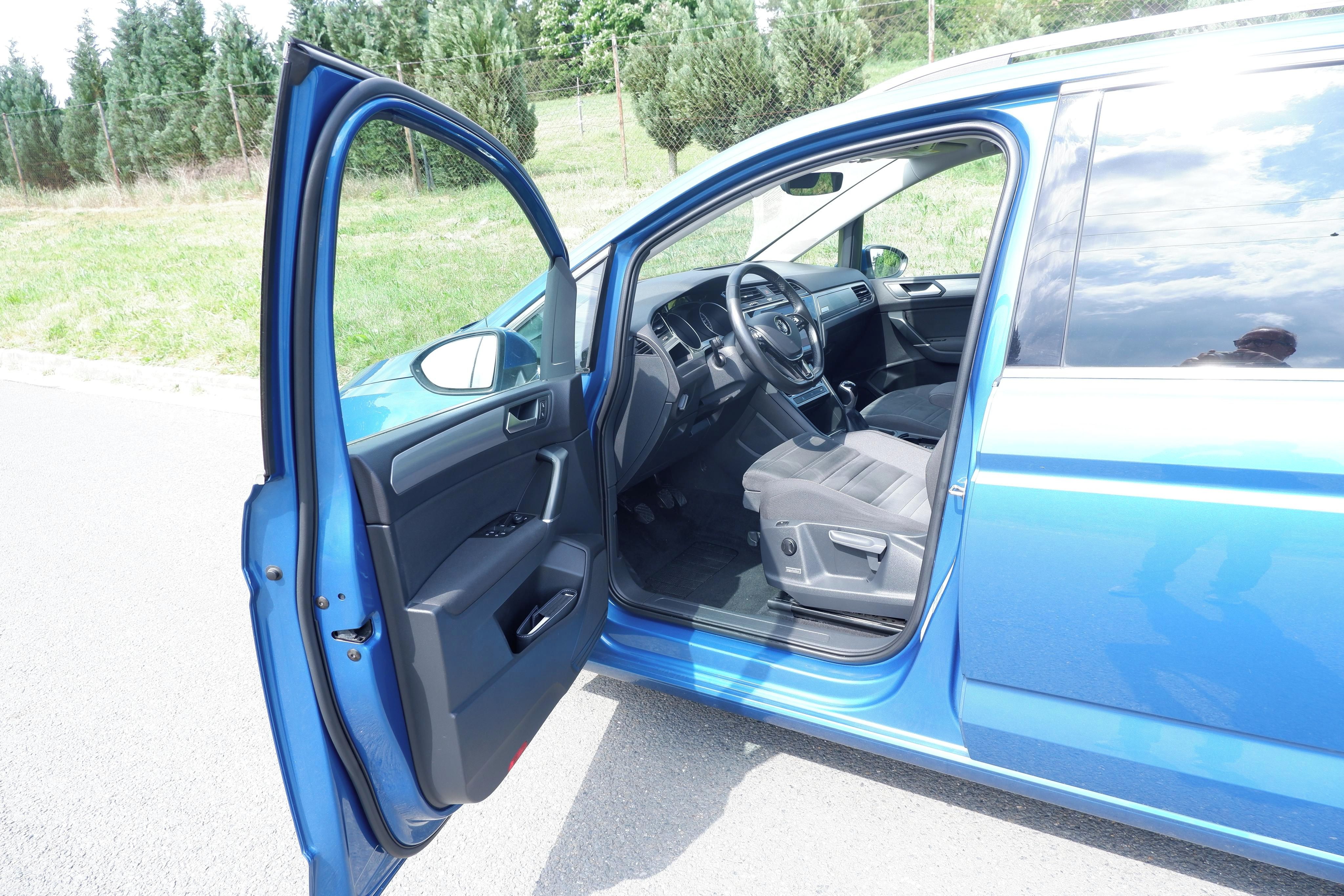 Volkswagen Touran, 1.5 TSI EVO 110 kW – 6G manuál - fotka 6
