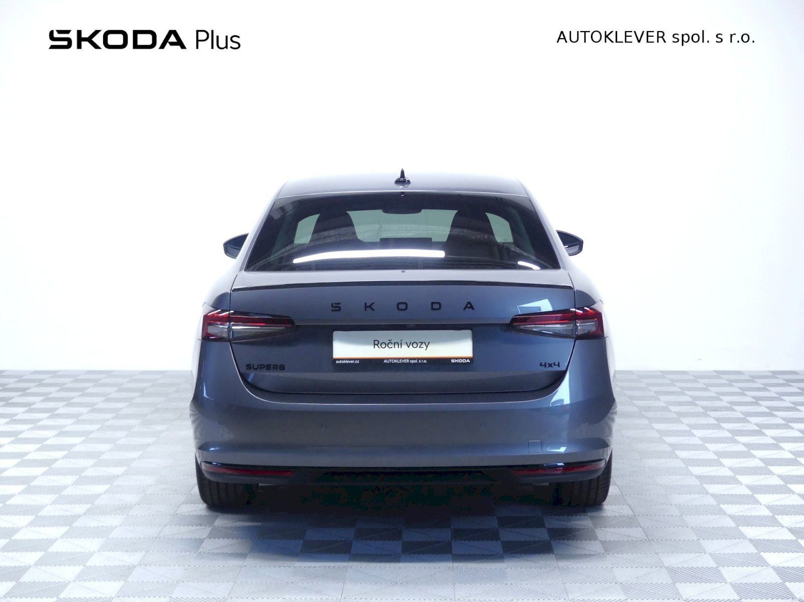 Škoda Superb, SportLine 4x4 DSG 2.0TDI 142kW - fotka 6