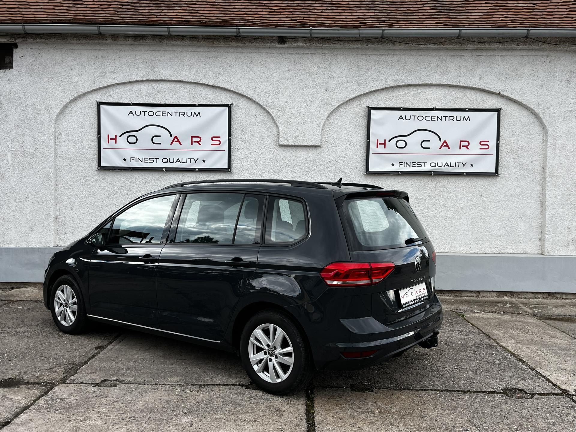 Volkswagen Touran, 1.5TSI EVO2*TAŽNÉ*LED*MANUÁL - fotka 4