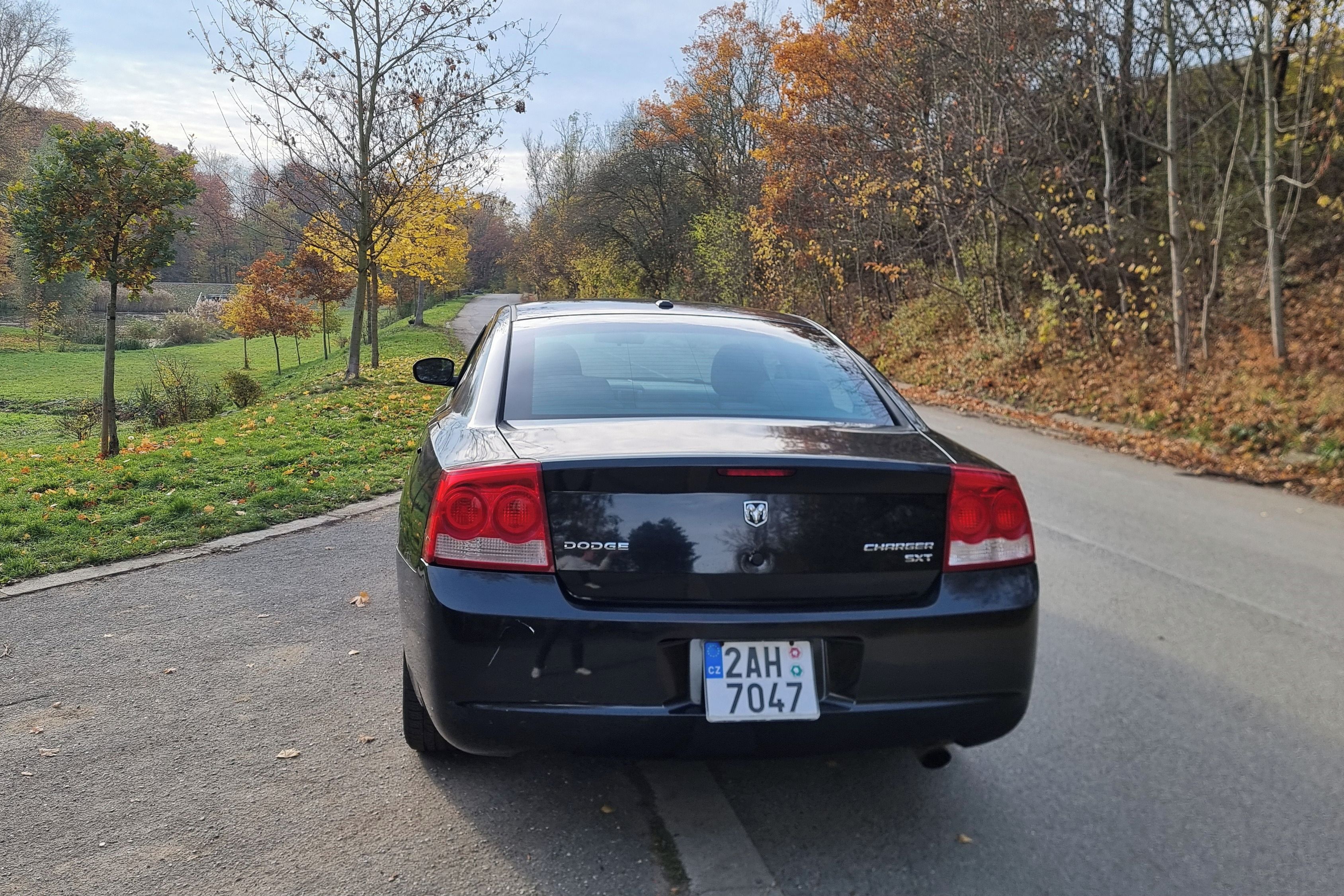 Dodge Charger, V6 183kW 45 tis.km. automat. - fotka 4