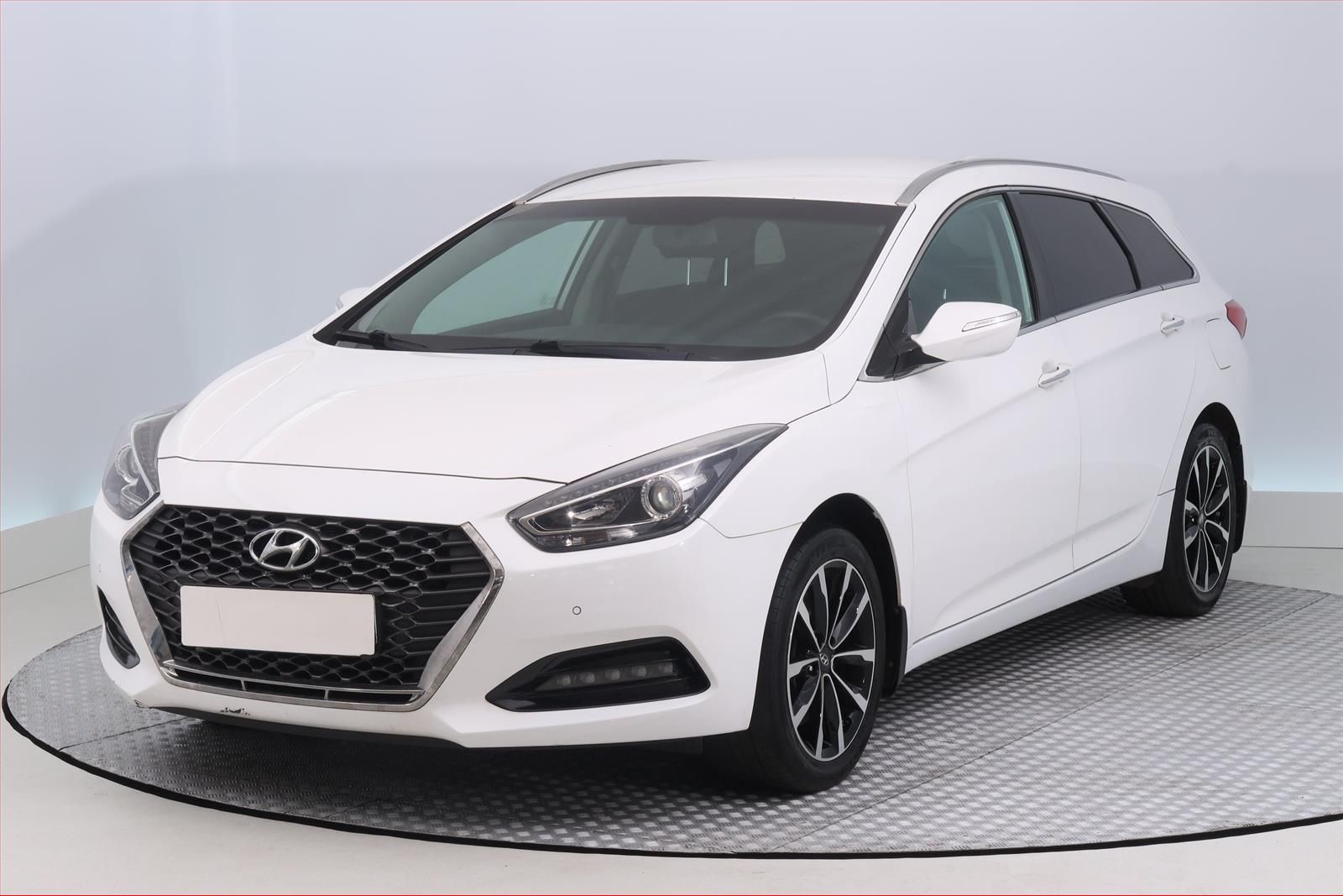 Hyundai i40, 1.6 CRDi, Serv.kniha, Navi - fotka 2