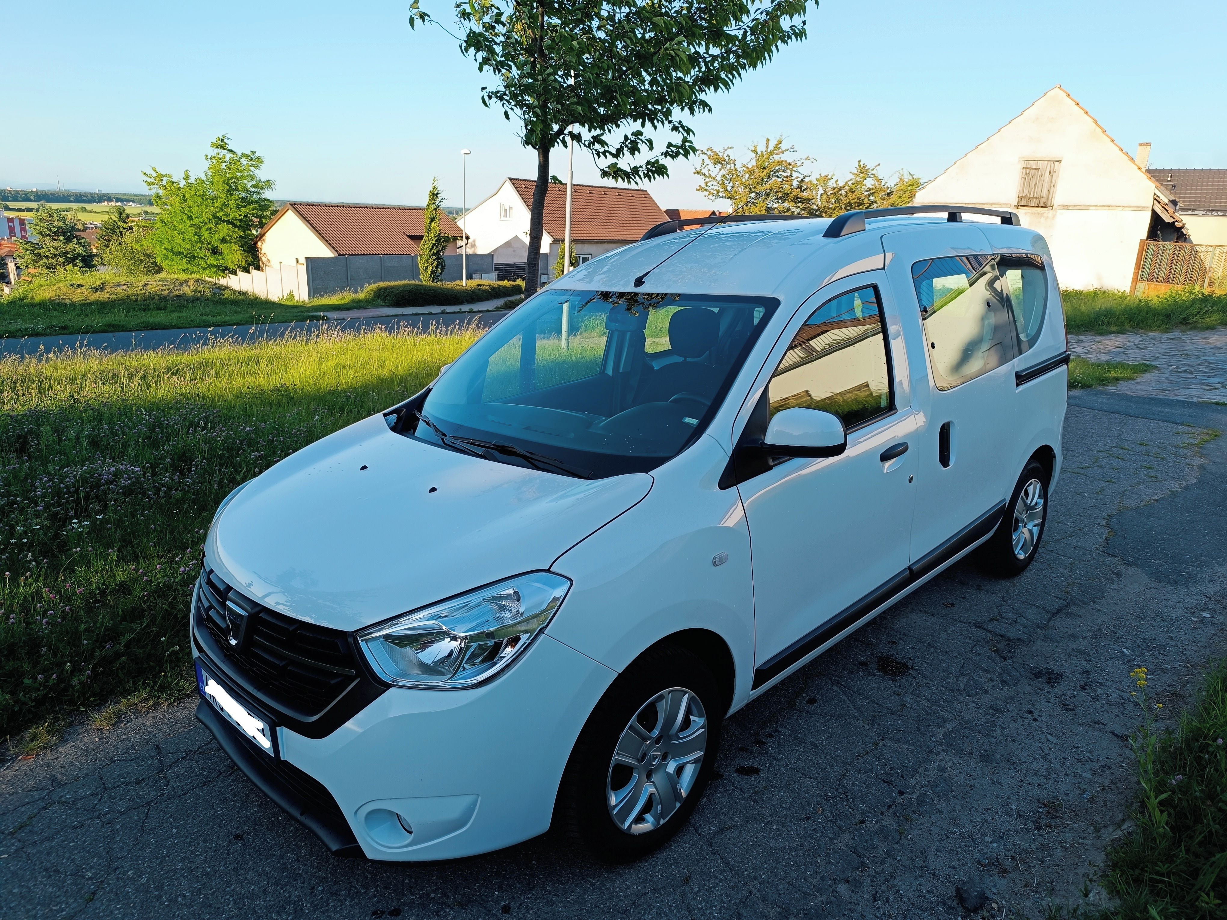 Dacia Dokker, 1,6 benzín 75kW,2019,ČR,1.maj