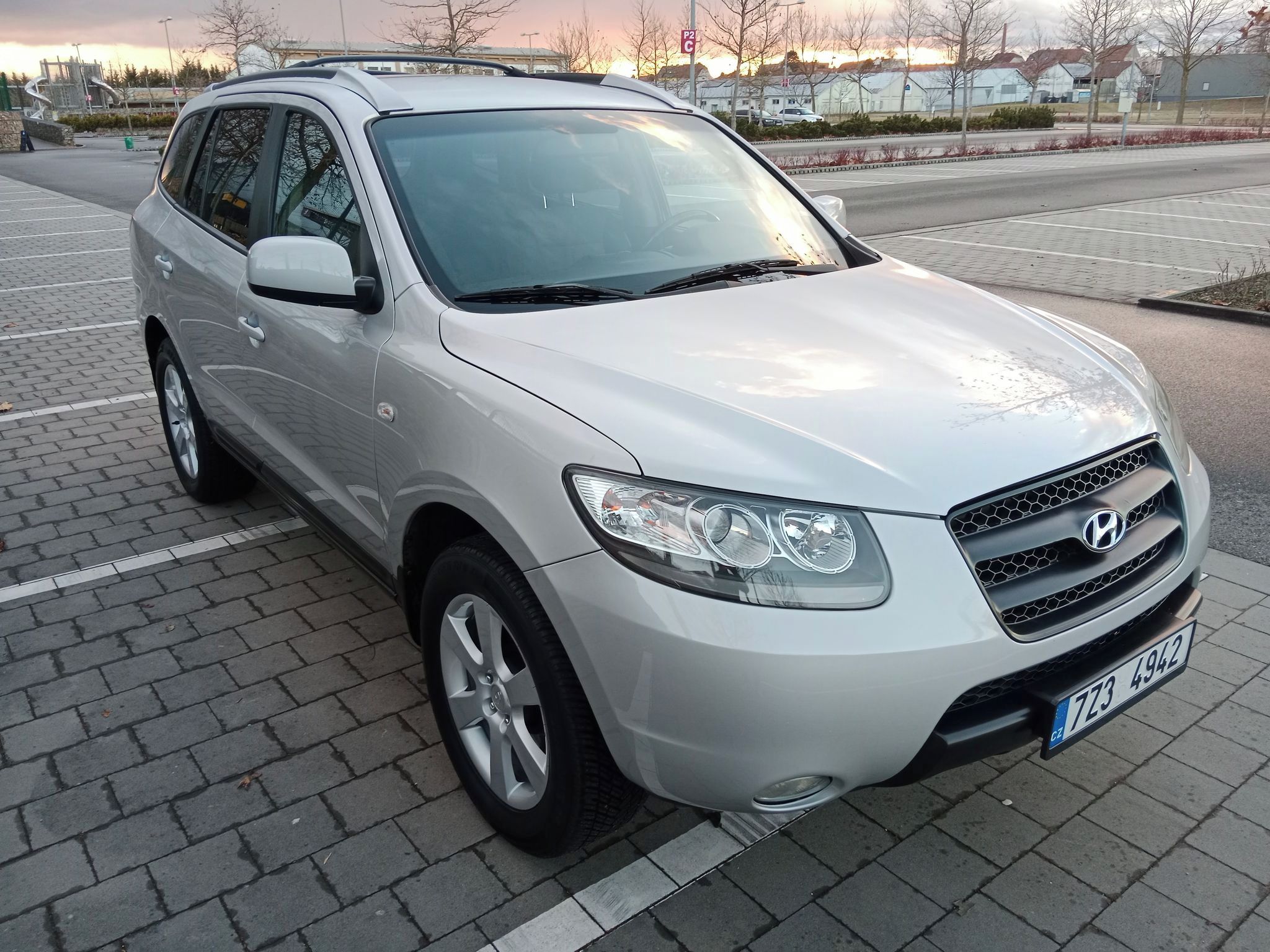 Hyundai Santa Fe, Style 2.7 V6 LPG - fotka 2