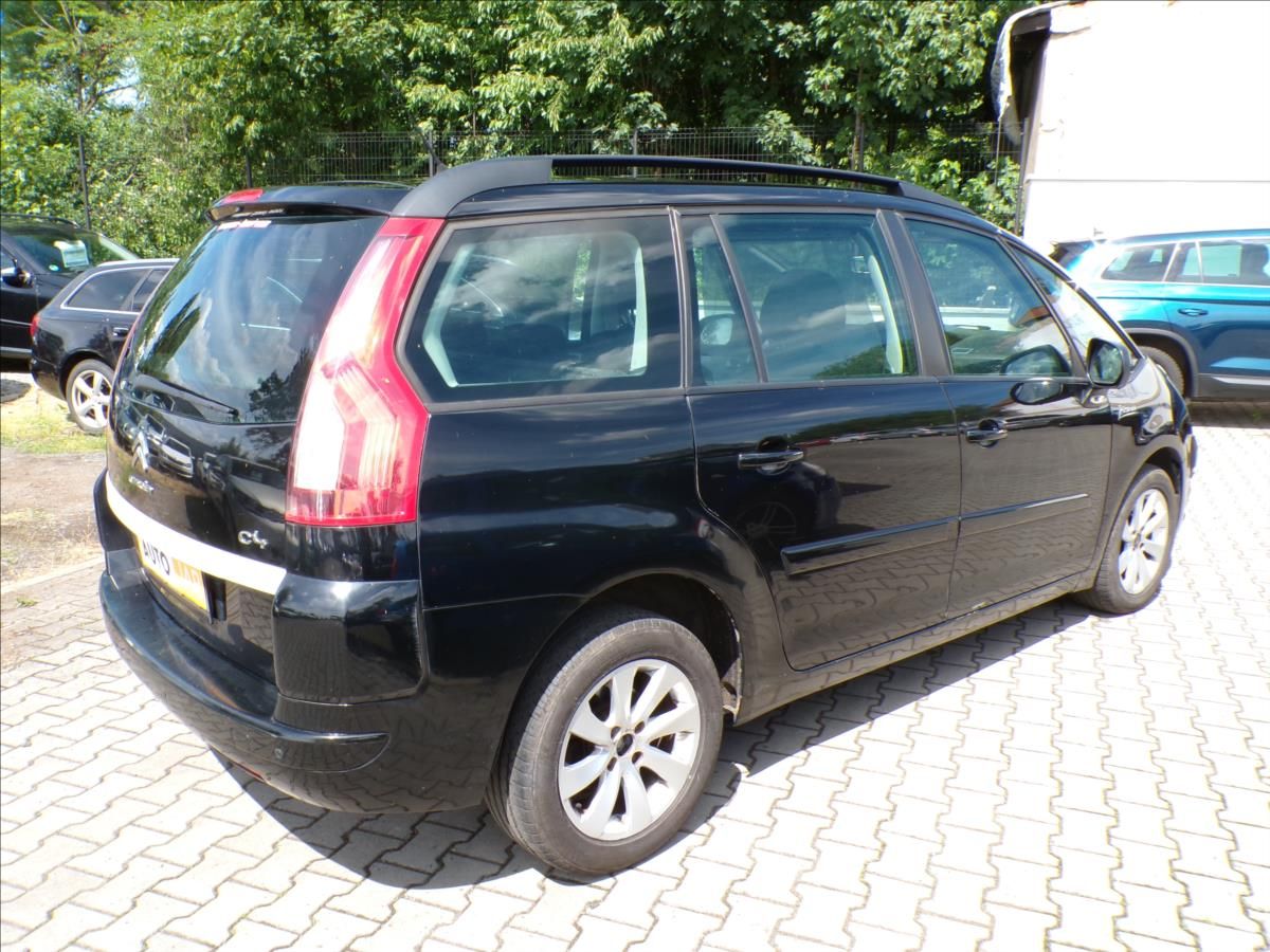 Citroën C4 Picasso, 1,6 HDi  7.MÍST - fotka 4