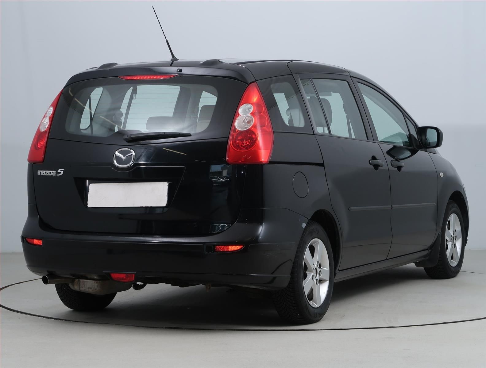 Mazda 5, 1.8, 7 míst, rezervace - fotka 5