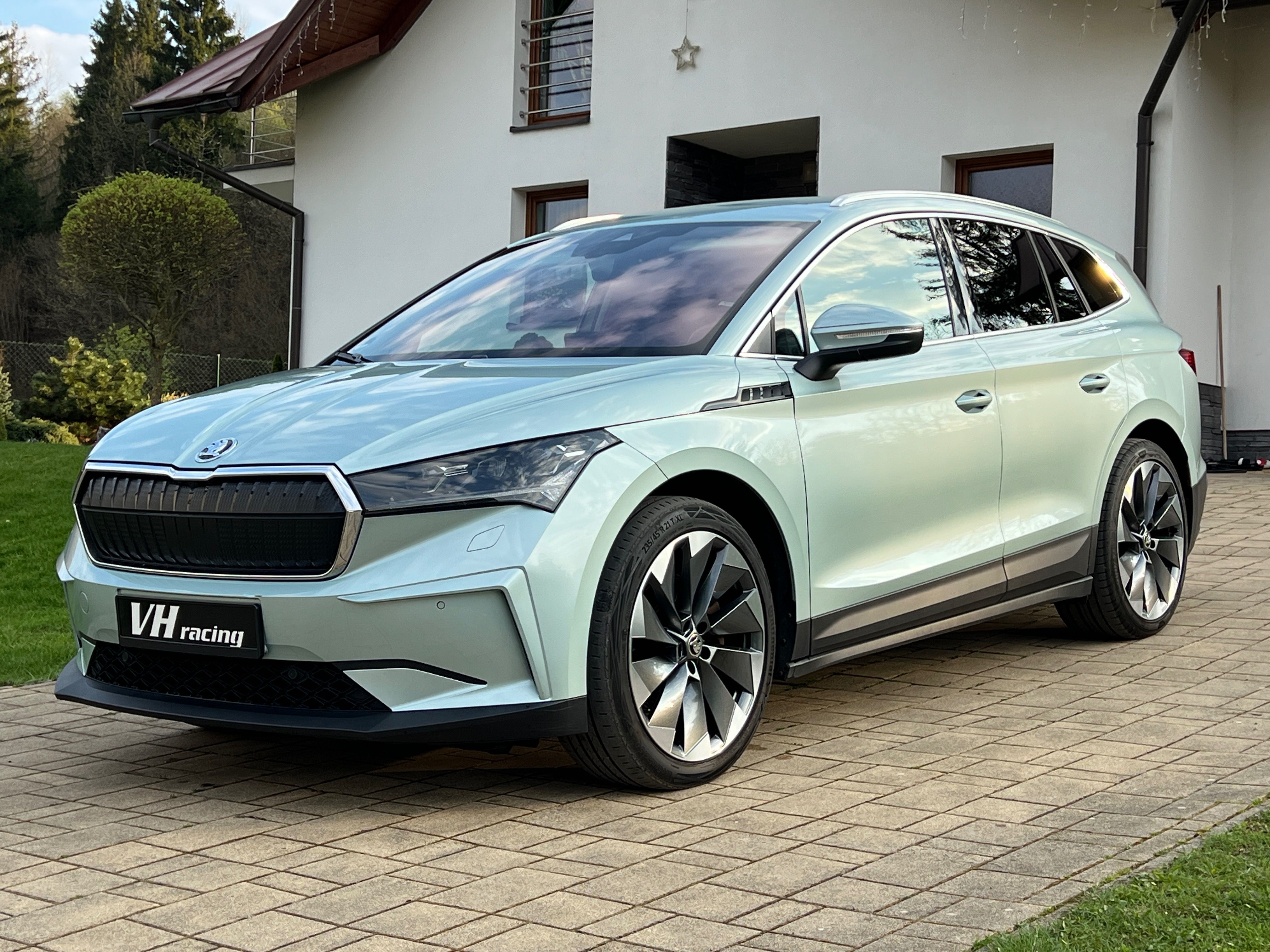 Škoda Enyaq, iV 80 LED Matrix Tepelní čer. - fotka 3