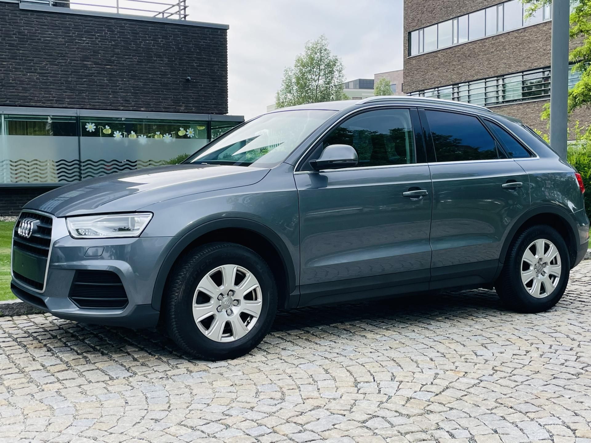 Audi Q3, 1.4TFSI MAN SERVISKA TAŽNÉ - fotka 5