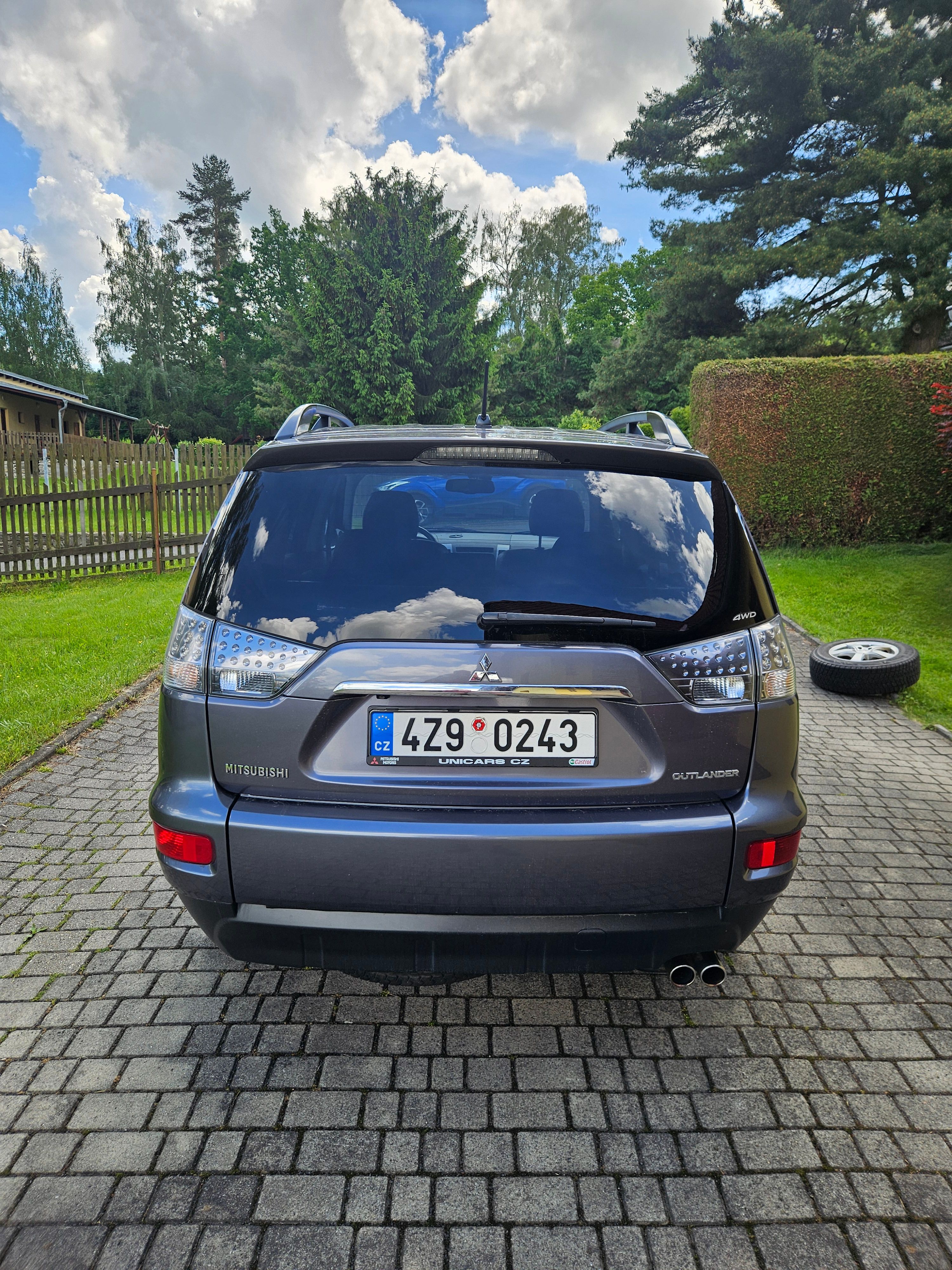 Mitsubishi Outlander, 2.2 DI-D, 130kW, 4x4 - fotka 5